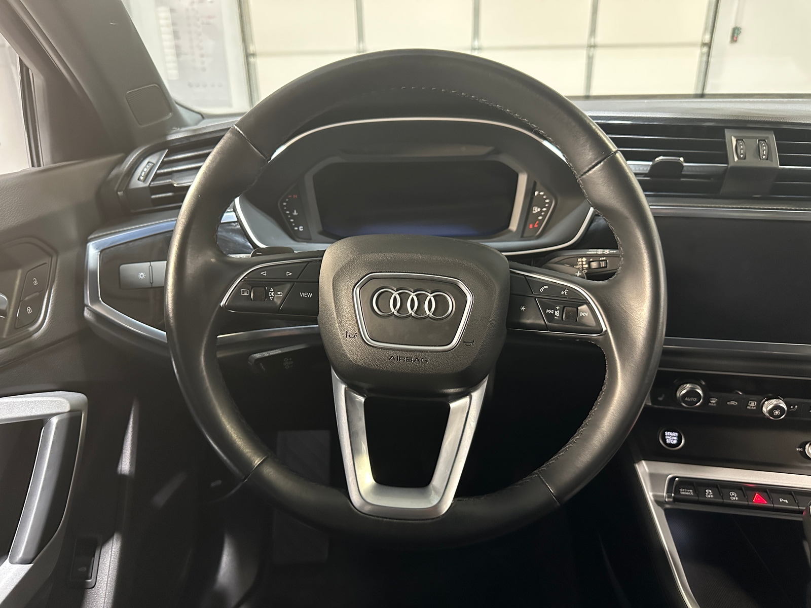 Thumbnail: 2021 Audi Q3 - 4