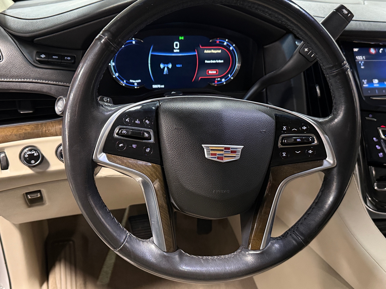 Thumbnail: 2019 Cadillac Escalade - 4