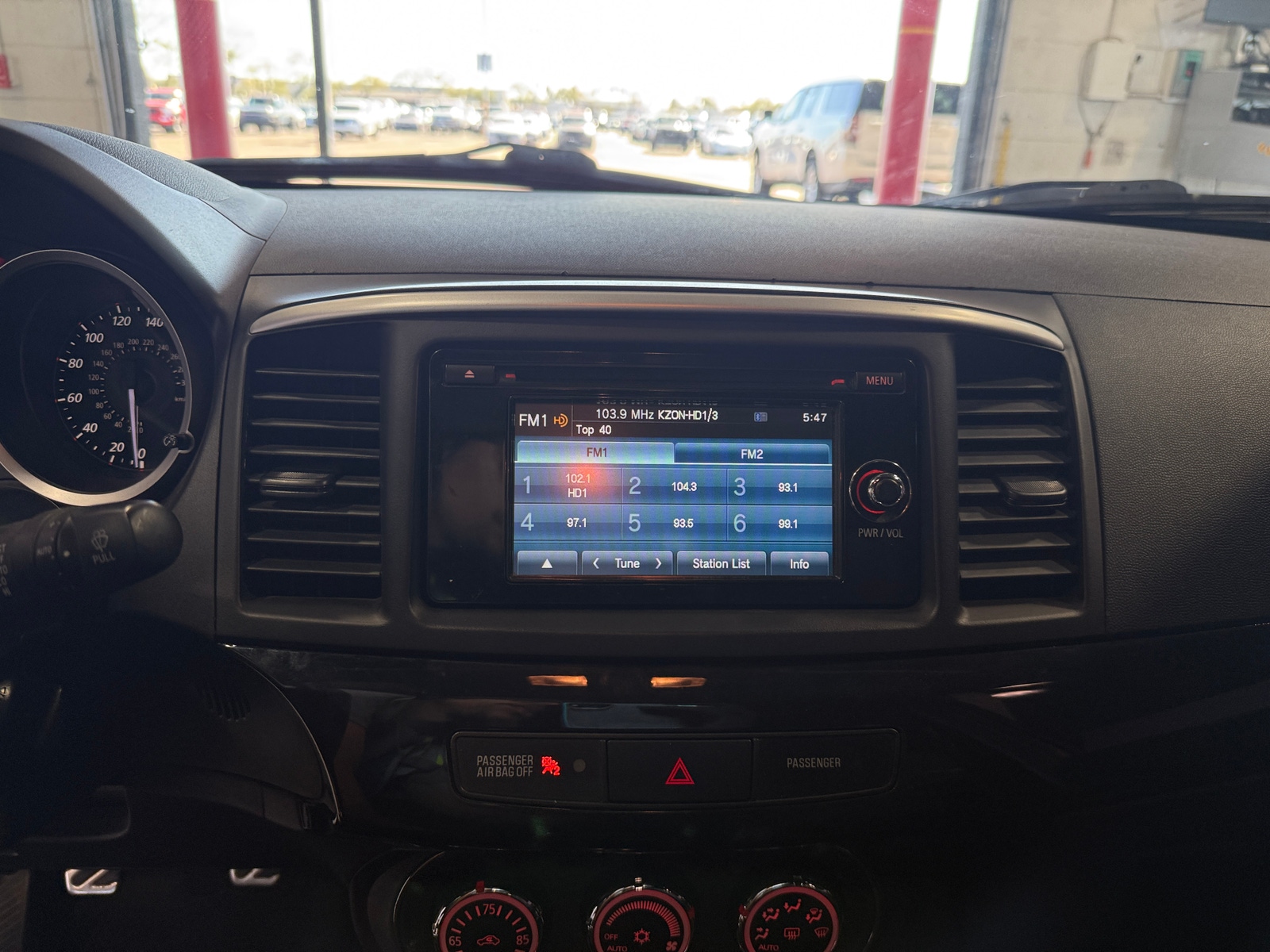 Thumbnail: 2015 Mitsubishi Lancer Evolution - 4