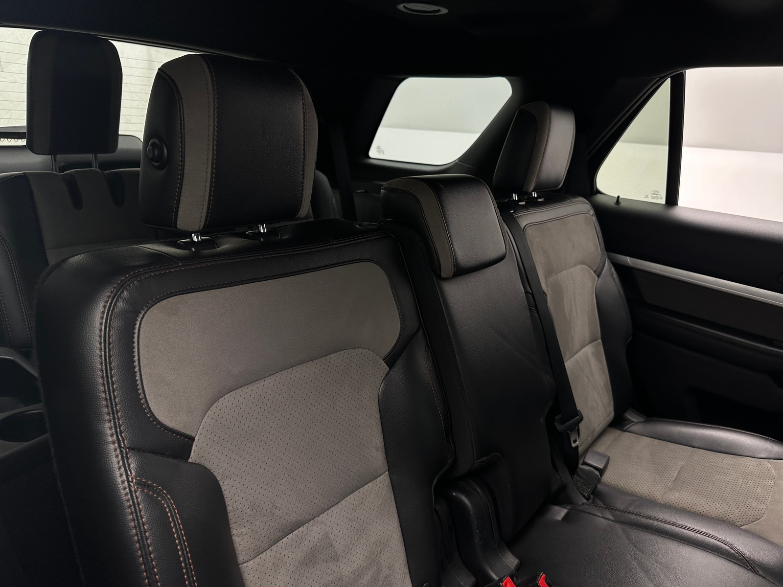 Thumbnail: 2017 Ford Explorer - 6