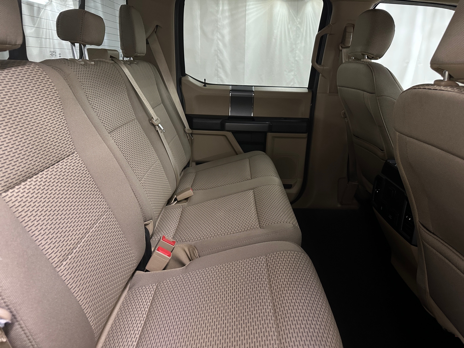 Thumbnail: 2019 Ford Econoline - 6