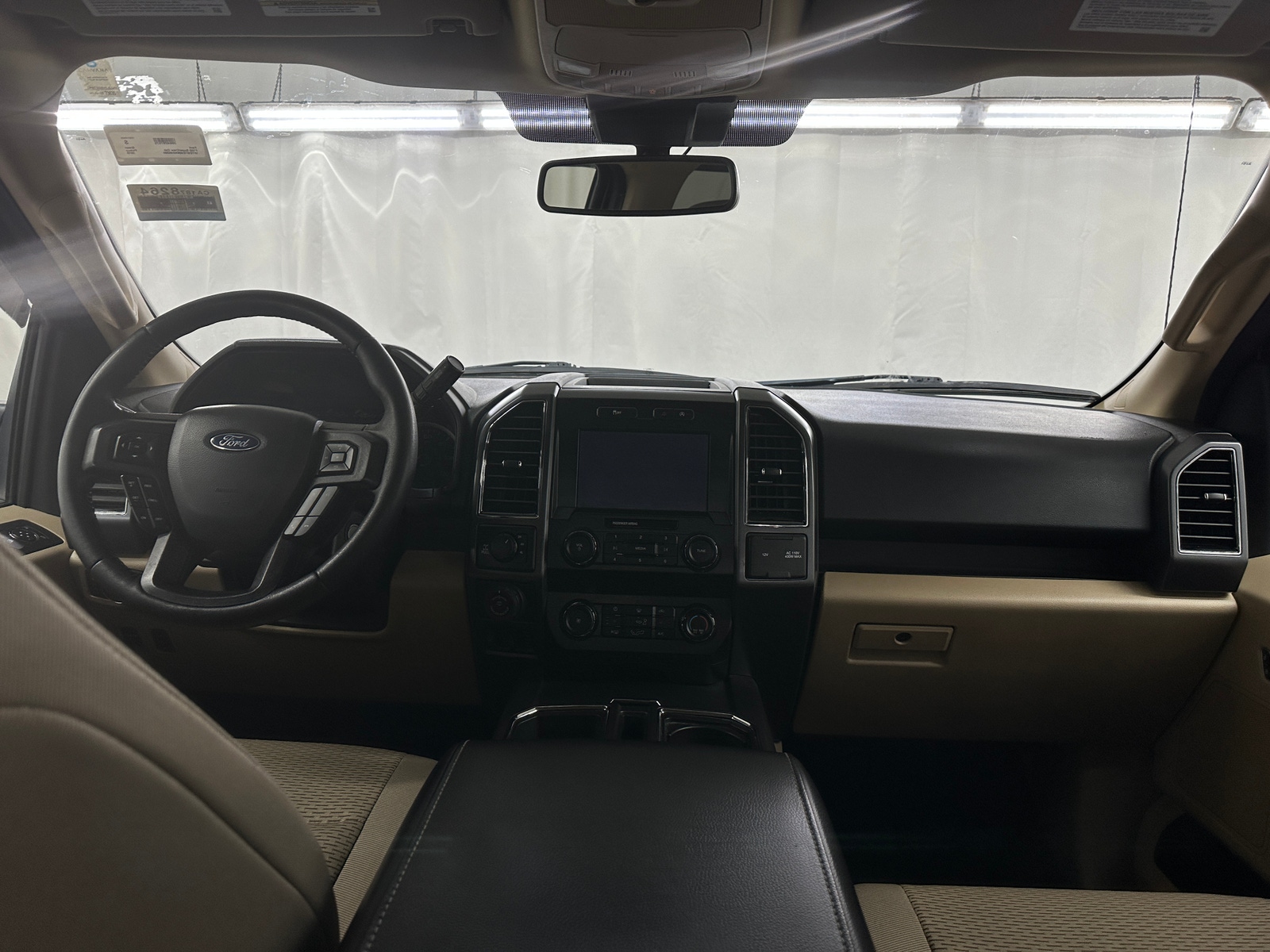 Thumbnail: 2019 Ford Econoline - 3