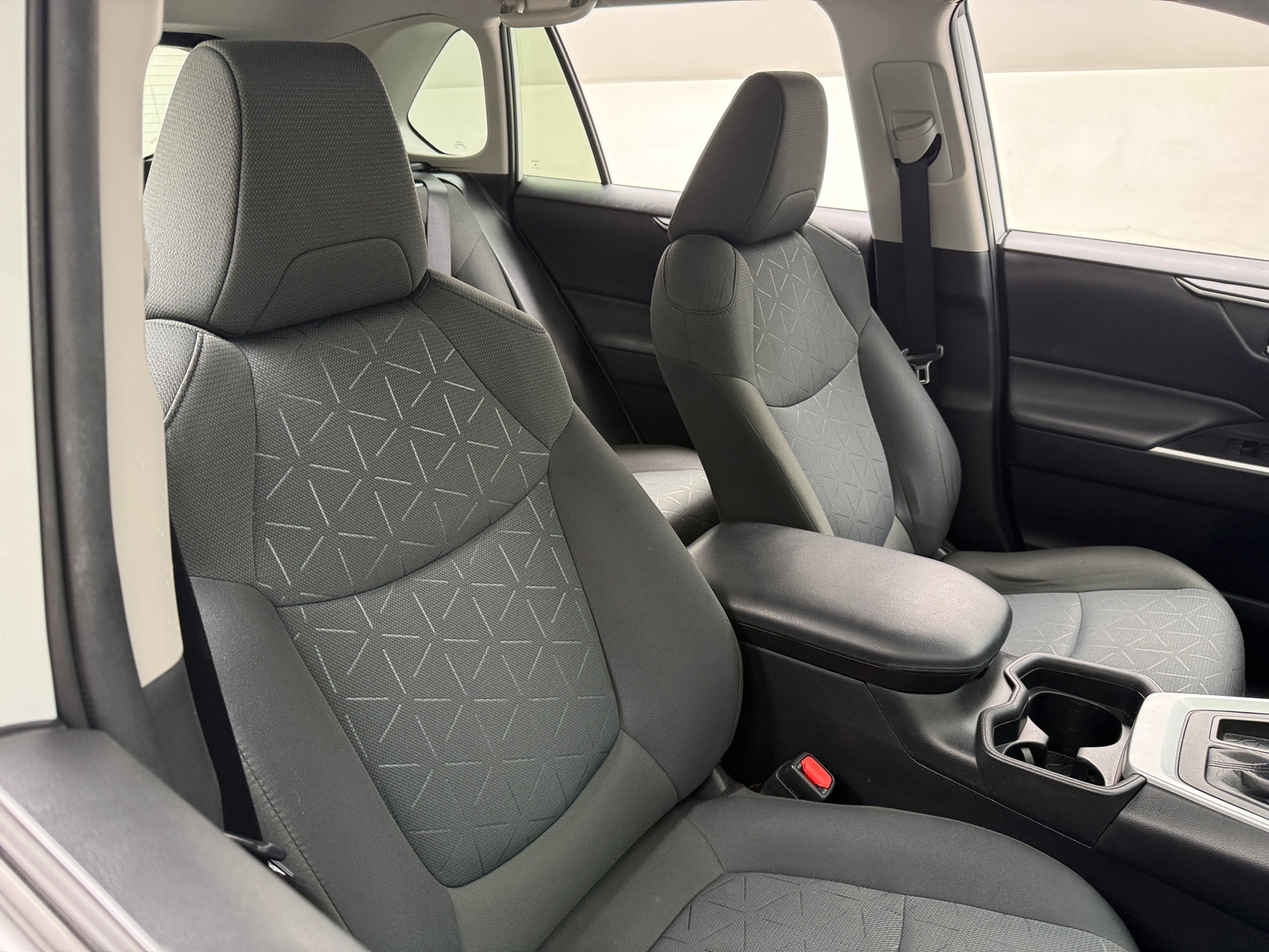 Thumbnail: 2021 Toyota RAV4 - 2