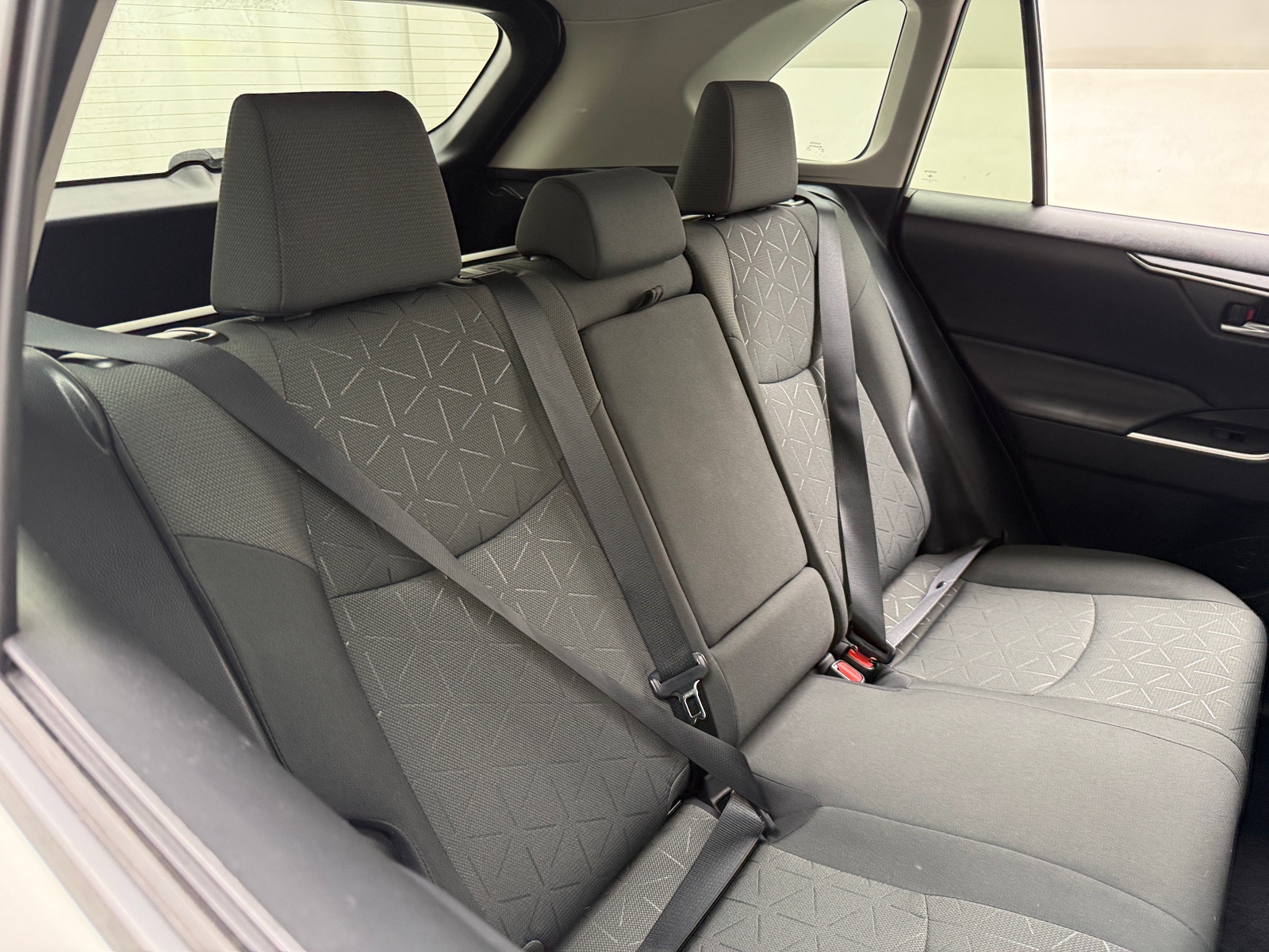 Thumbnail: 2021 Toyota RAV4 - 6