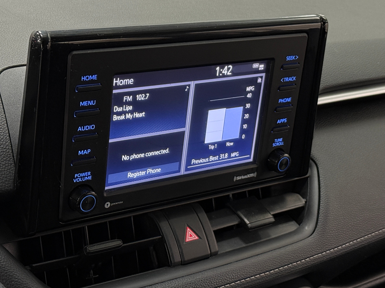 Thumbnail: 2021 Toyota RAV4 - 4