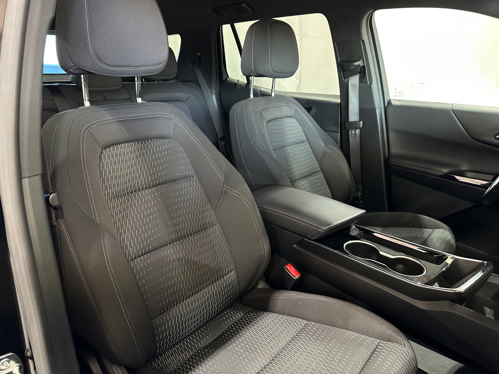 Thumbnail: 2025 Chevrolet Equinox - 2