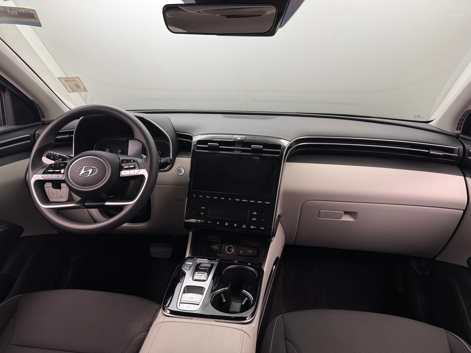 Thumbnail: 2024 Hyundai Tucson - 3