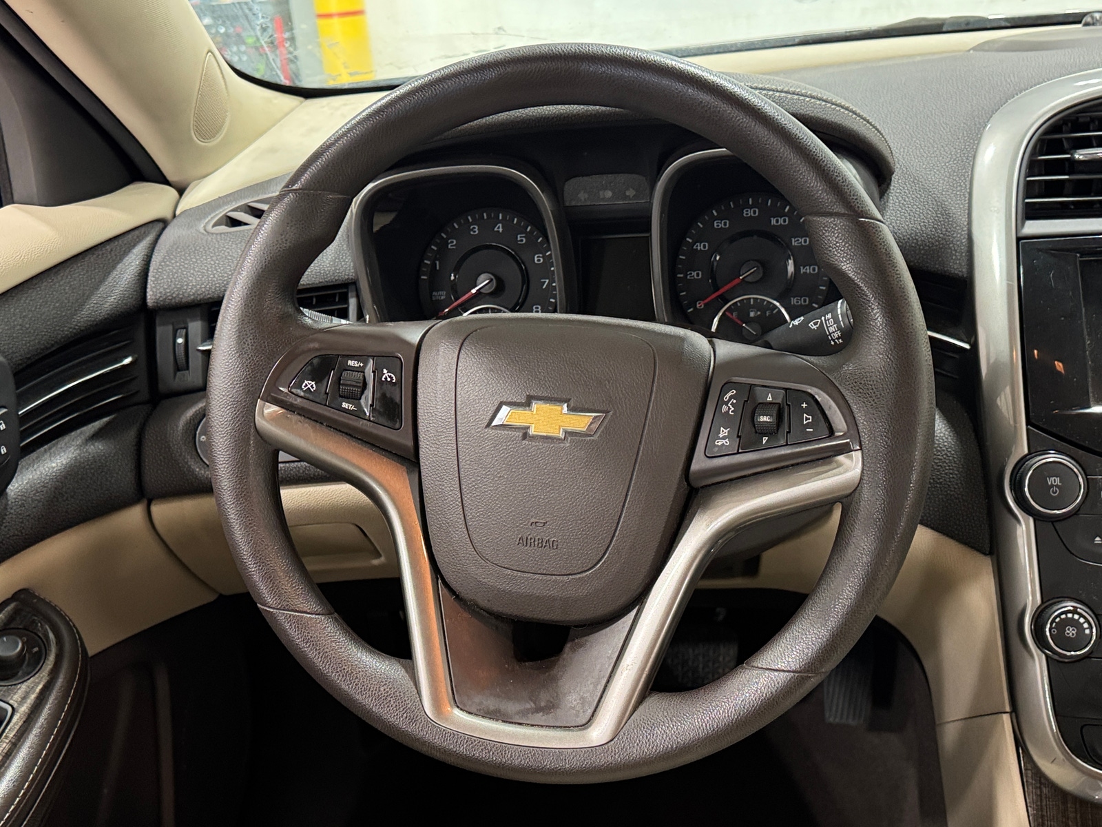 Thumbnail: 2015 Chevrolet Malibu - 5