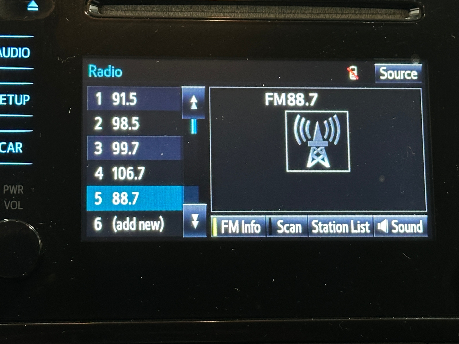Thumbnail: 2018 Toyota Prius - 4