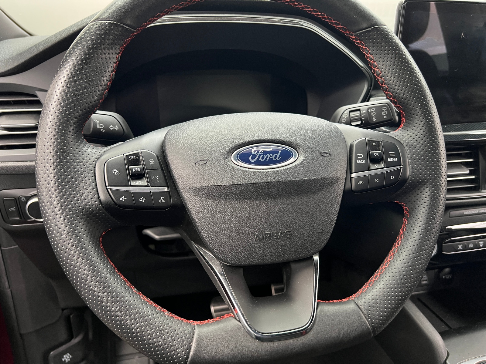 Thumbnail: 2023 Ford Escape - 5