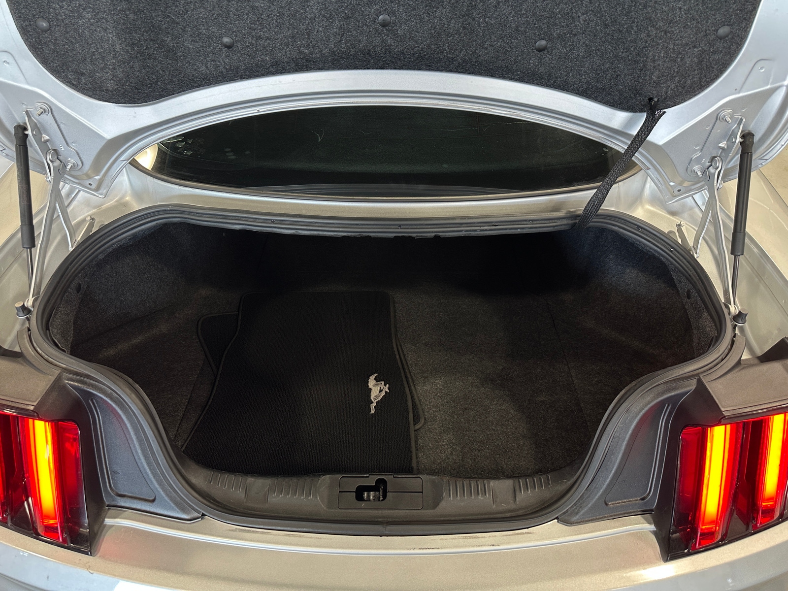 Thumbnail: 2017 Ford Mustang - 5