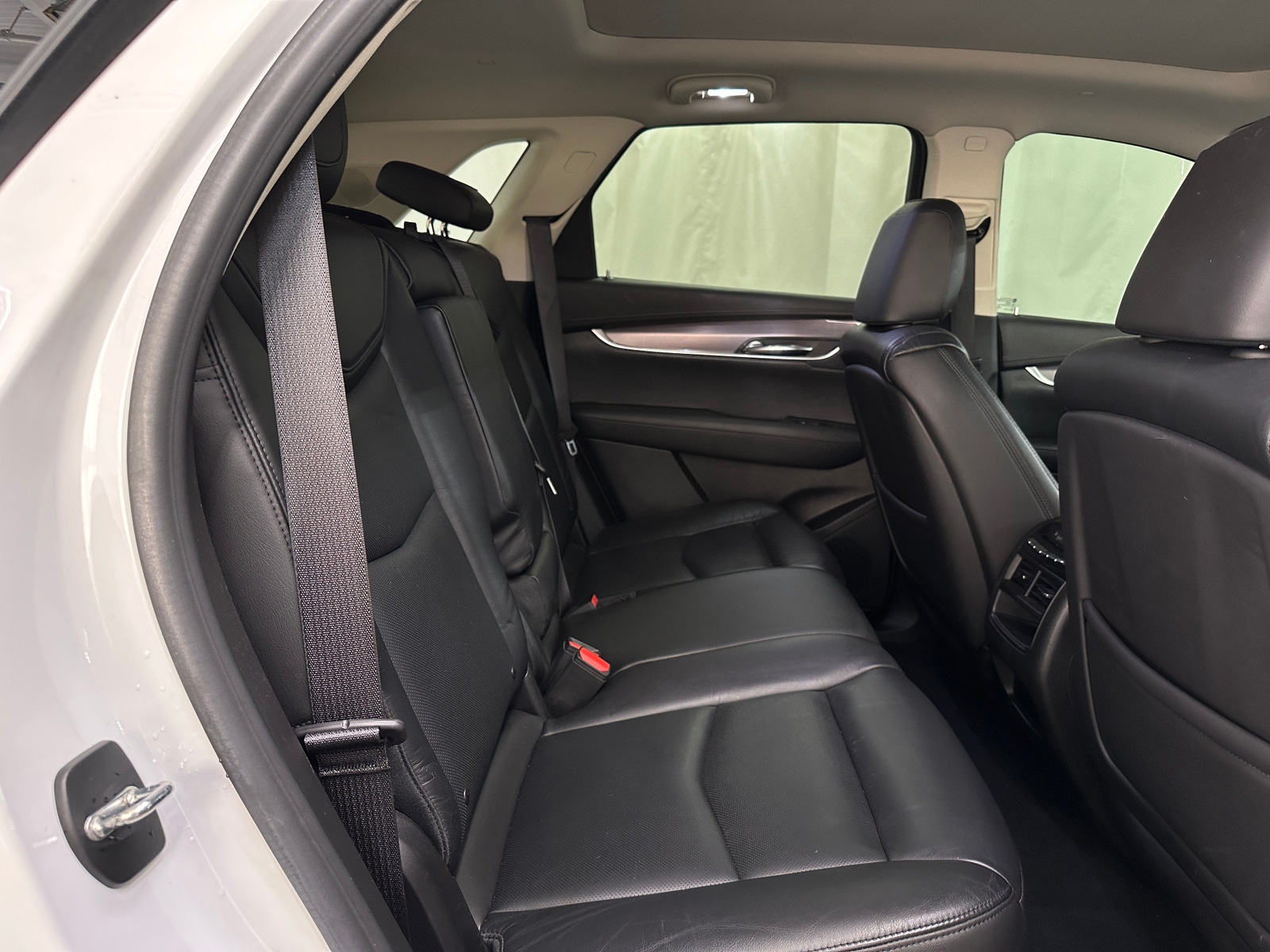 Thumbnail: 2017 Cadillac XT5 - 5