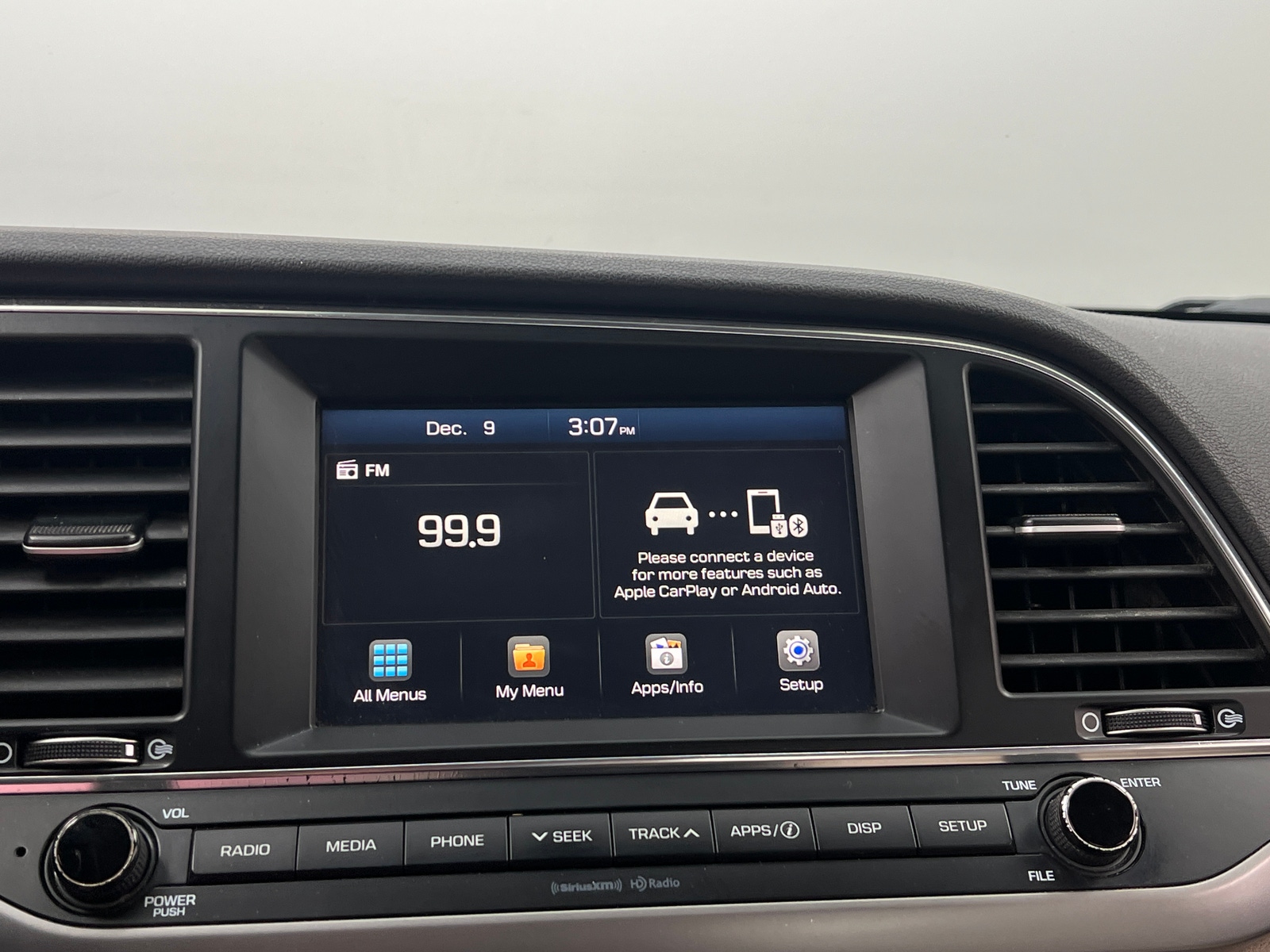 Thumbnail: 2017 Hyundai Elantra - 4