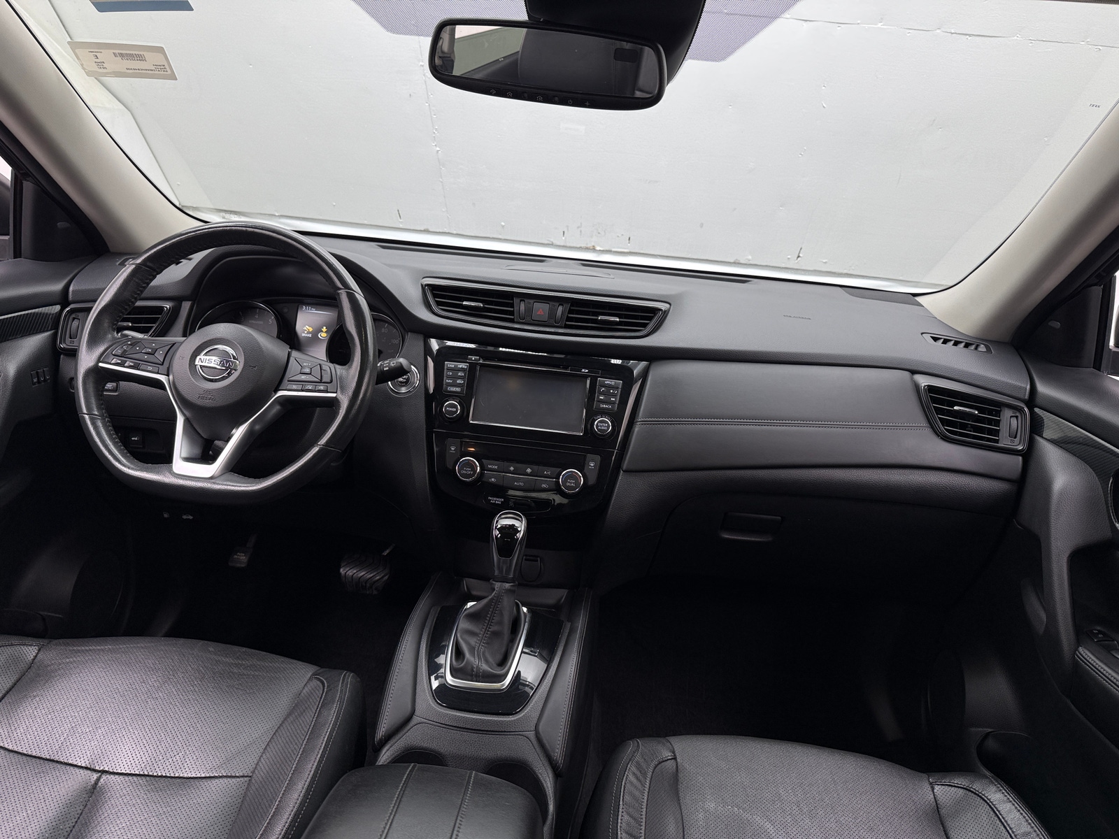 Thumbnail: 2017 Nissan Rogue - 2