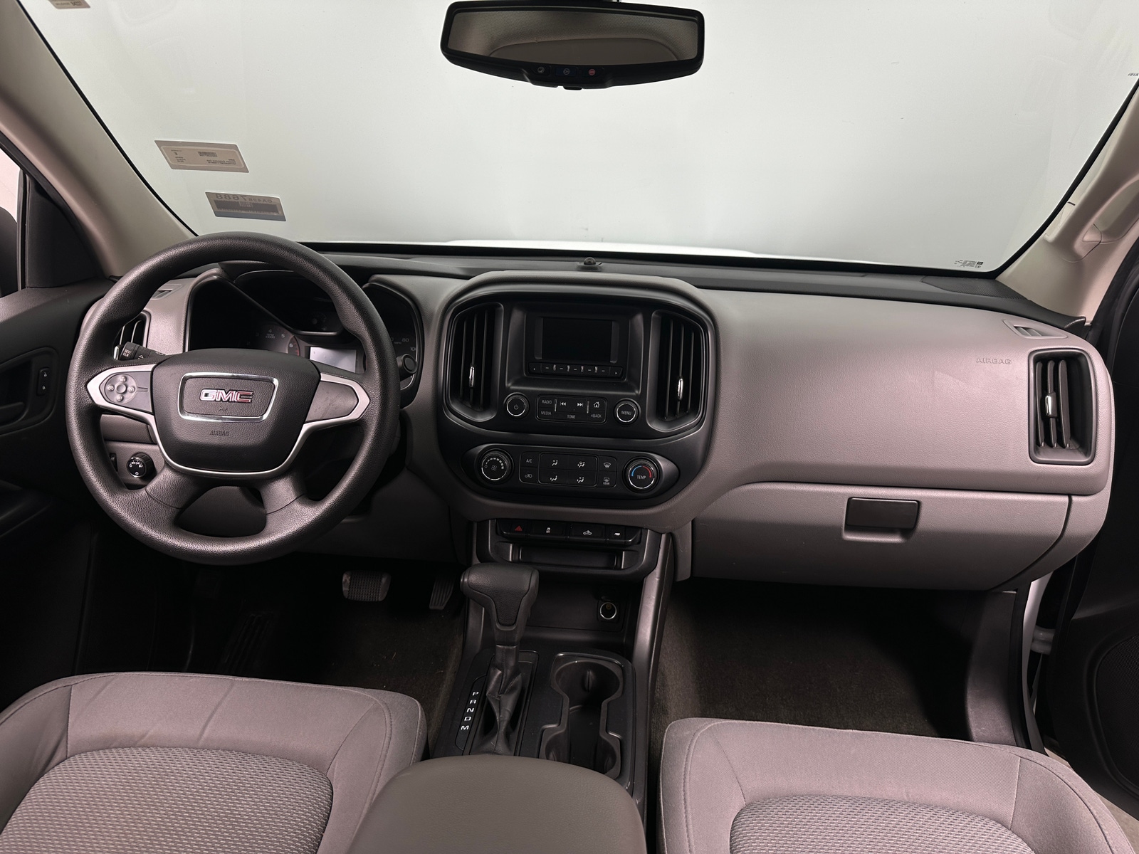 Thumbnail: 2015 GMC Canyon - 3