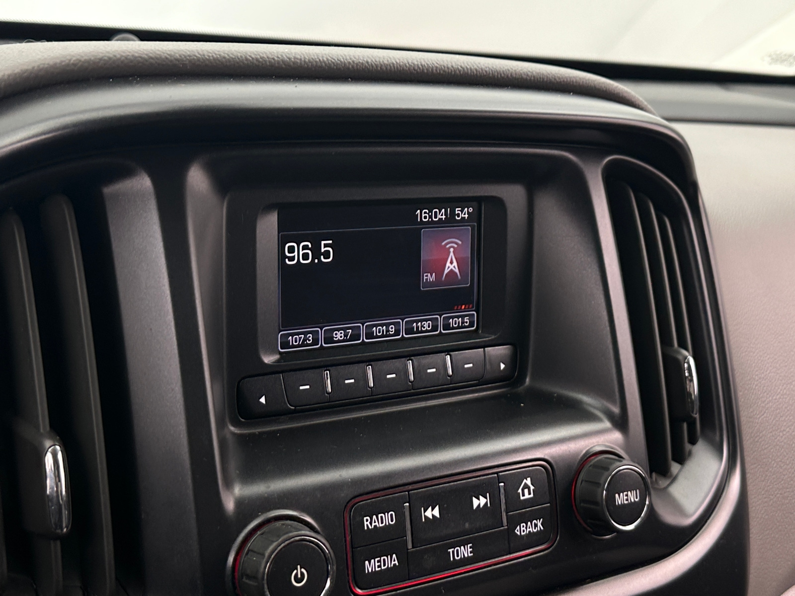 Thumbnail: 2015 GMC Canyon - 4