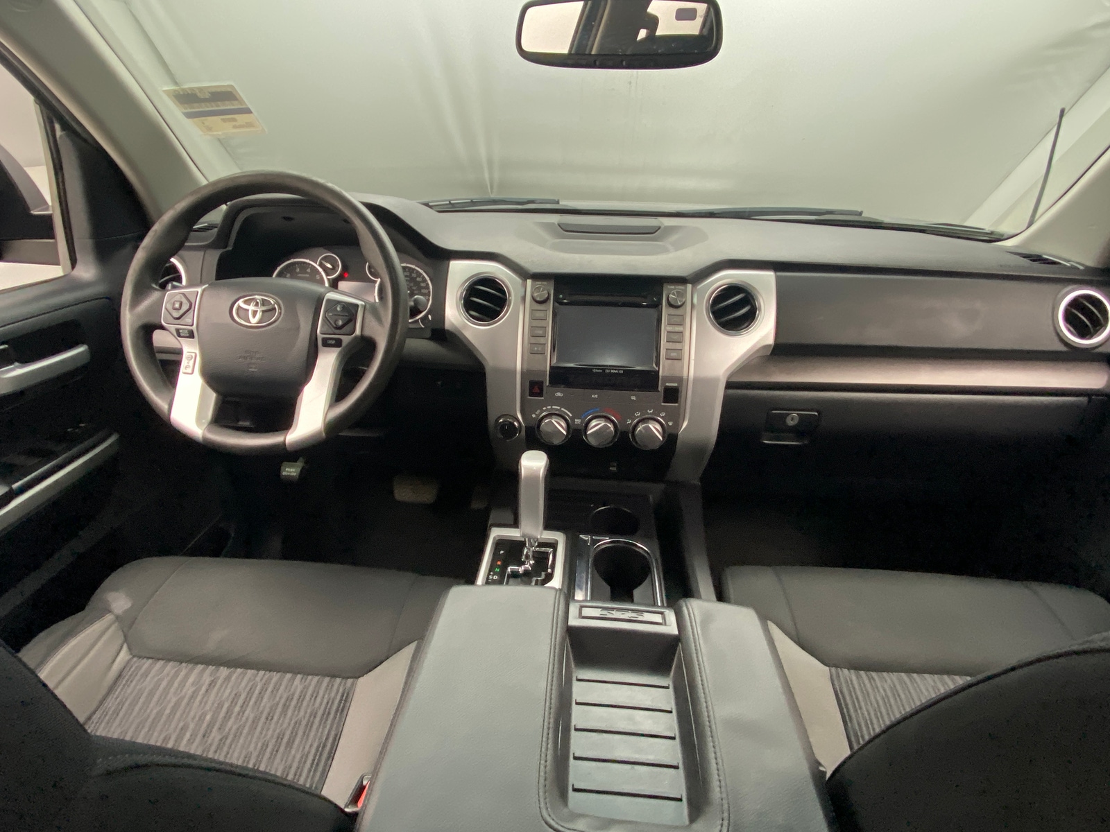 Thumbnail: 2015 Toyota Tundra - 3