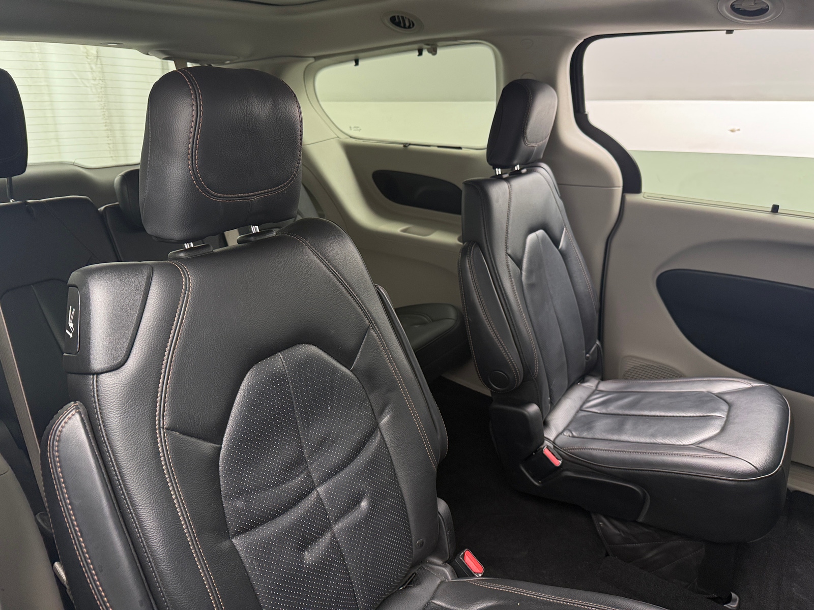 Thumbnail: 2019 Chrysler Pacifica - 5