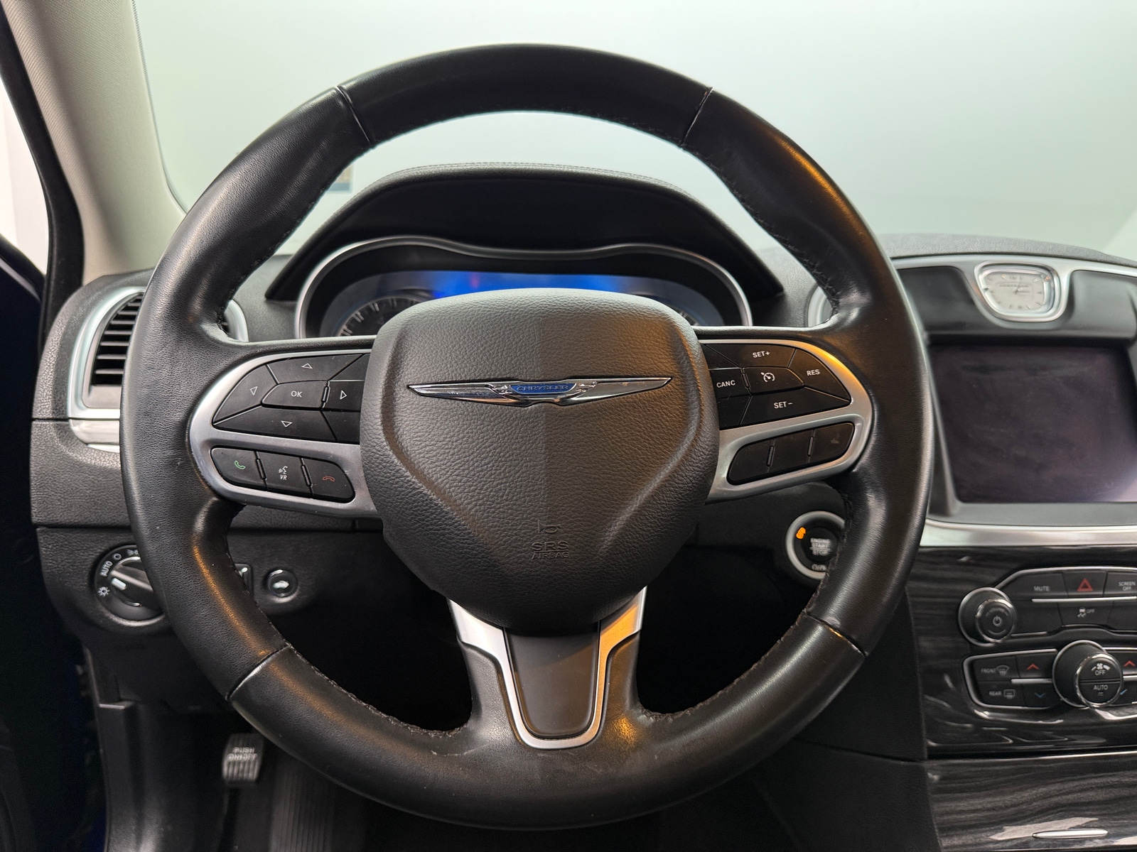 Thumbnail: 2019 Chrysler 300 - 5