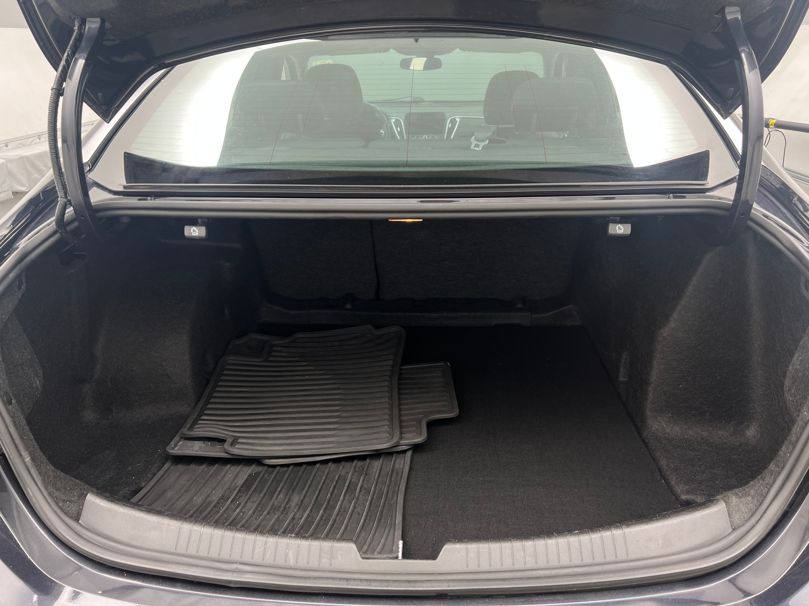 Thumbnail: 2022 Chevrolet Malibu - 7