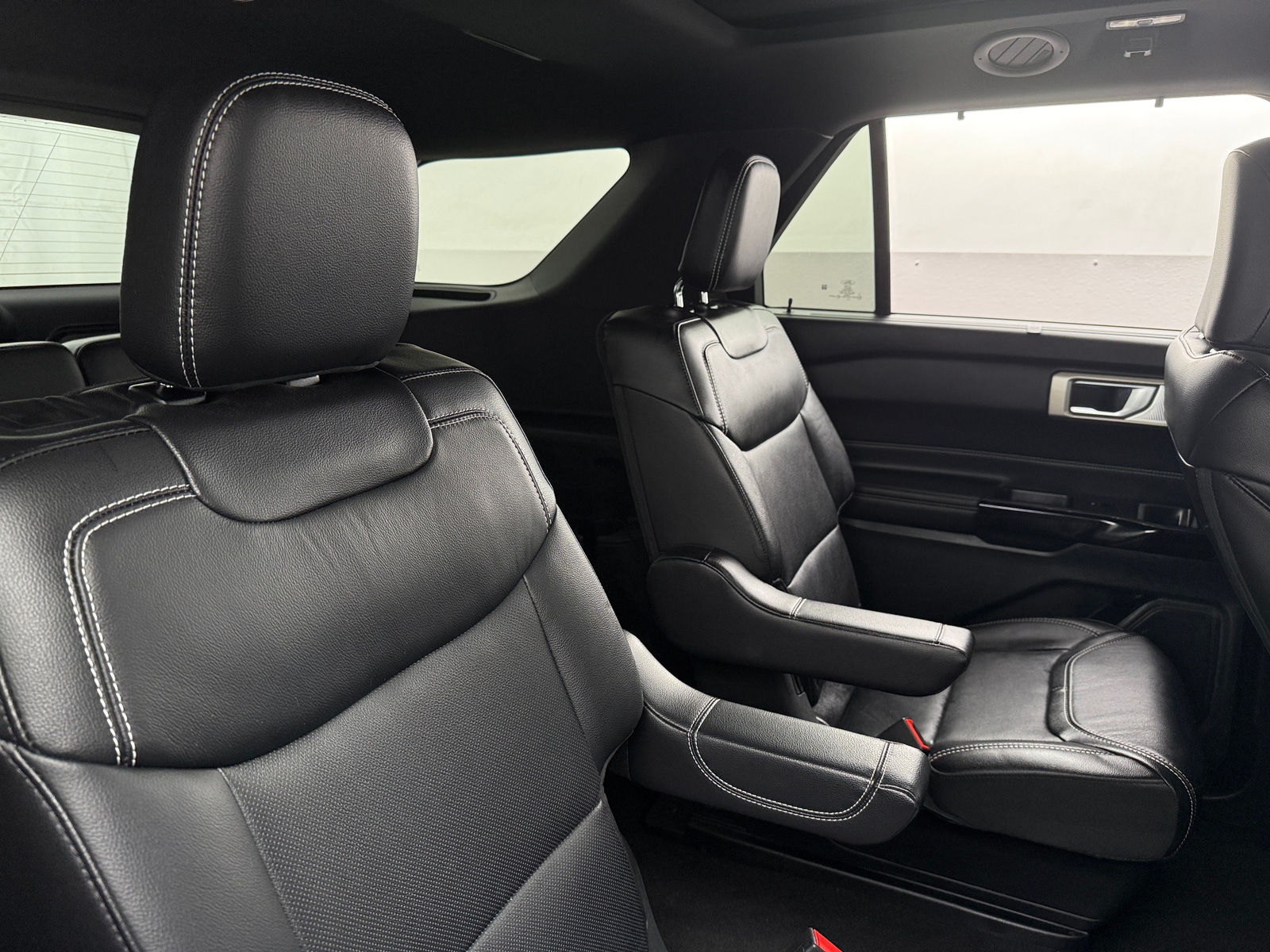 Thumbnail: 2023 Ford Explorer - 5