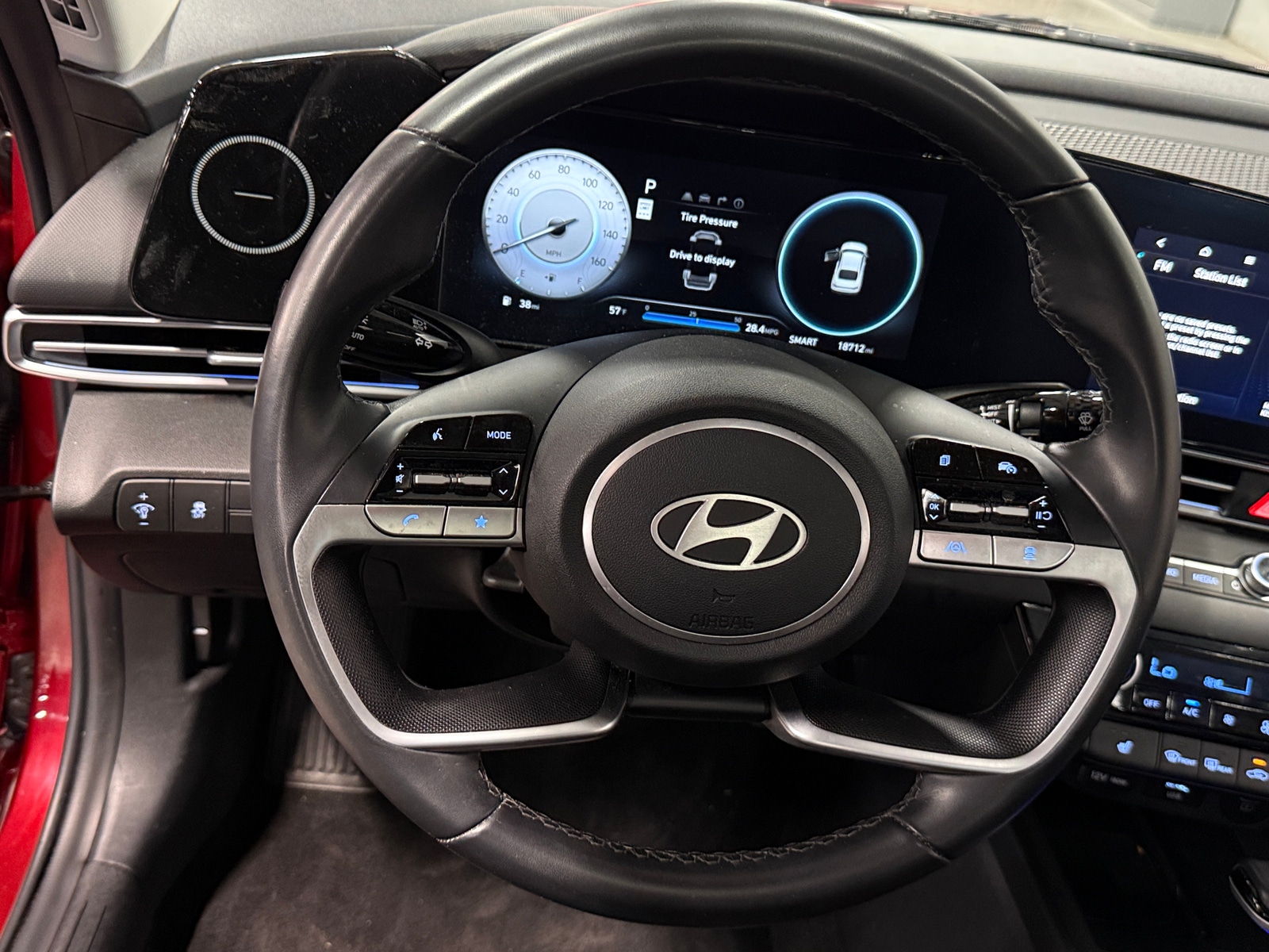 Thumbnail: 2024 Hyundai Elantra - 5