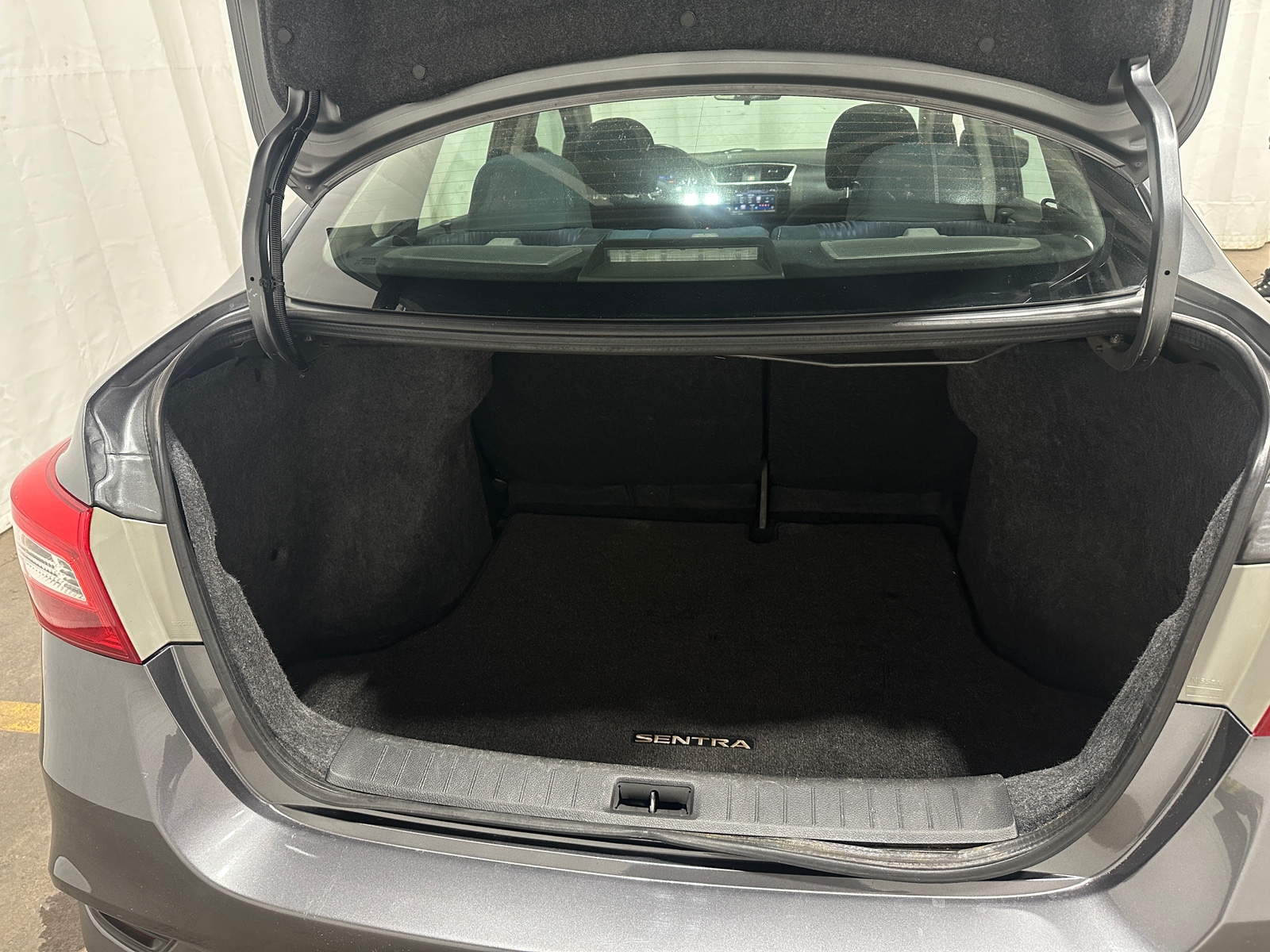 Thumbnail: 2019 Nissan Sentra - 7