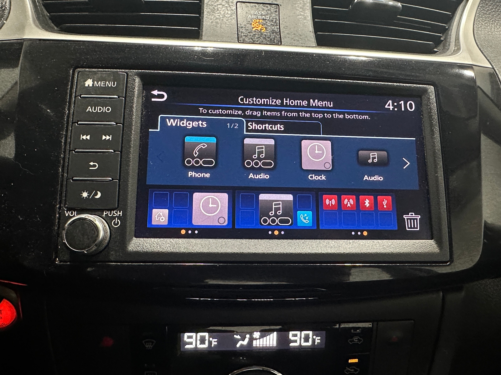 Thumbnail: 2019 Nissan Sentra - 4