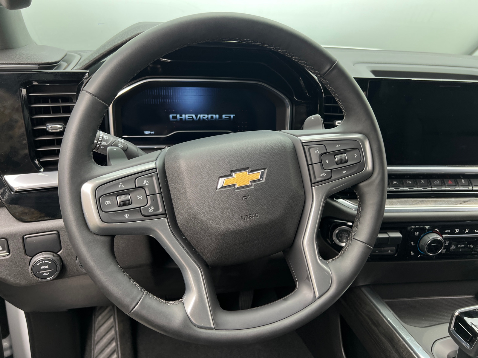 Thumbnail: 2025 Chevrolet Silverado 1500 - 4