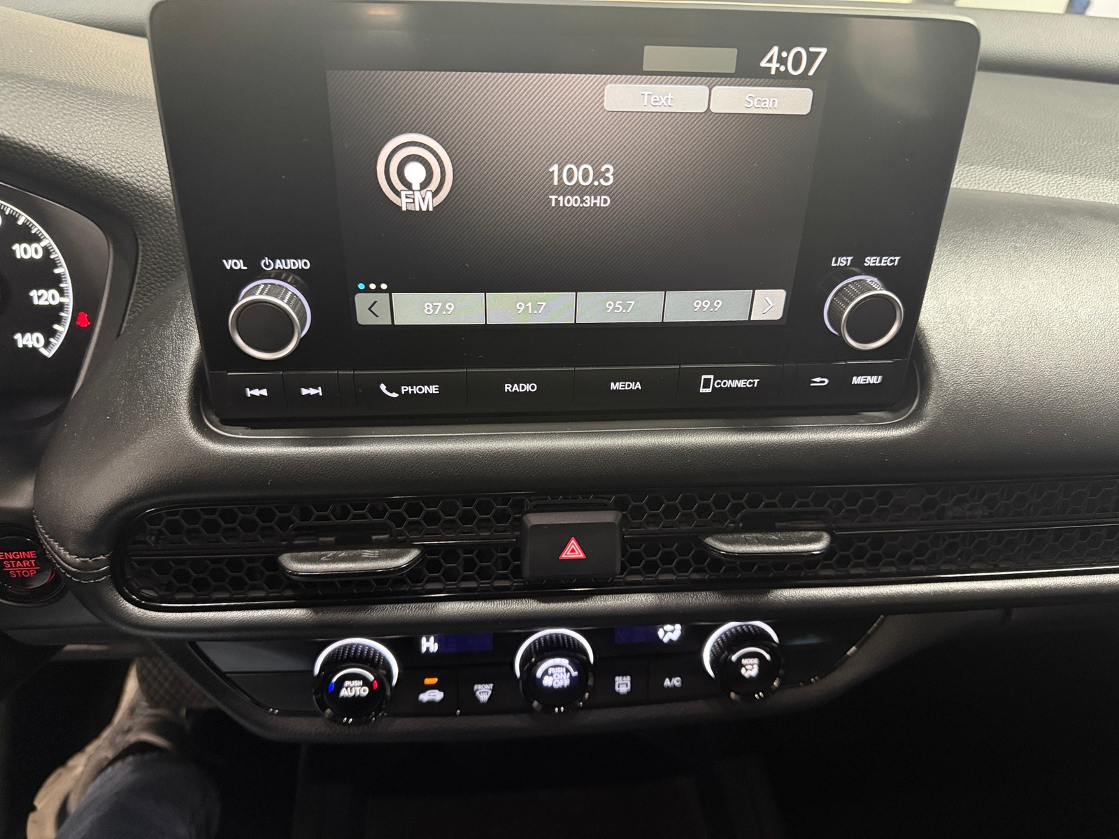 Thumbnail: 2023 Honda HR-V - 4