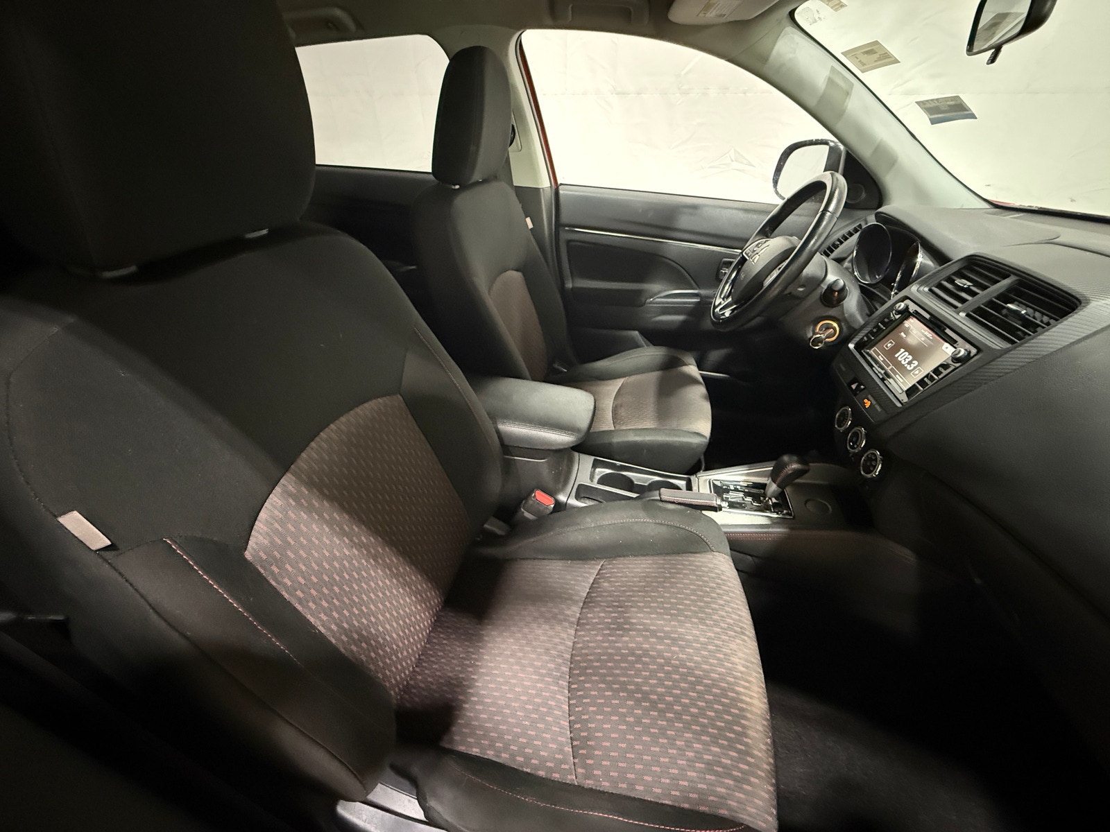 Thumbnail: 2018 Mitsubishi Outlander Sport - 2