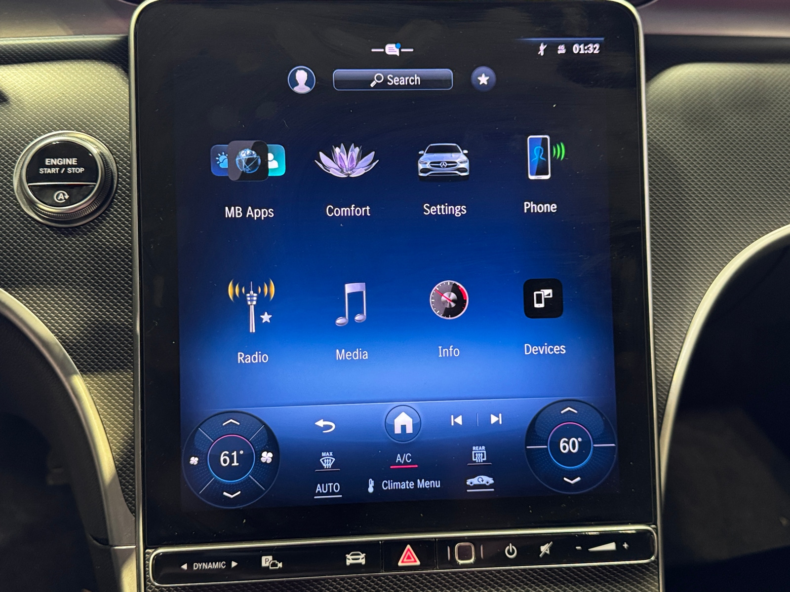 Thumbnail: 2024 Mercedes-Benz C-Class - 3