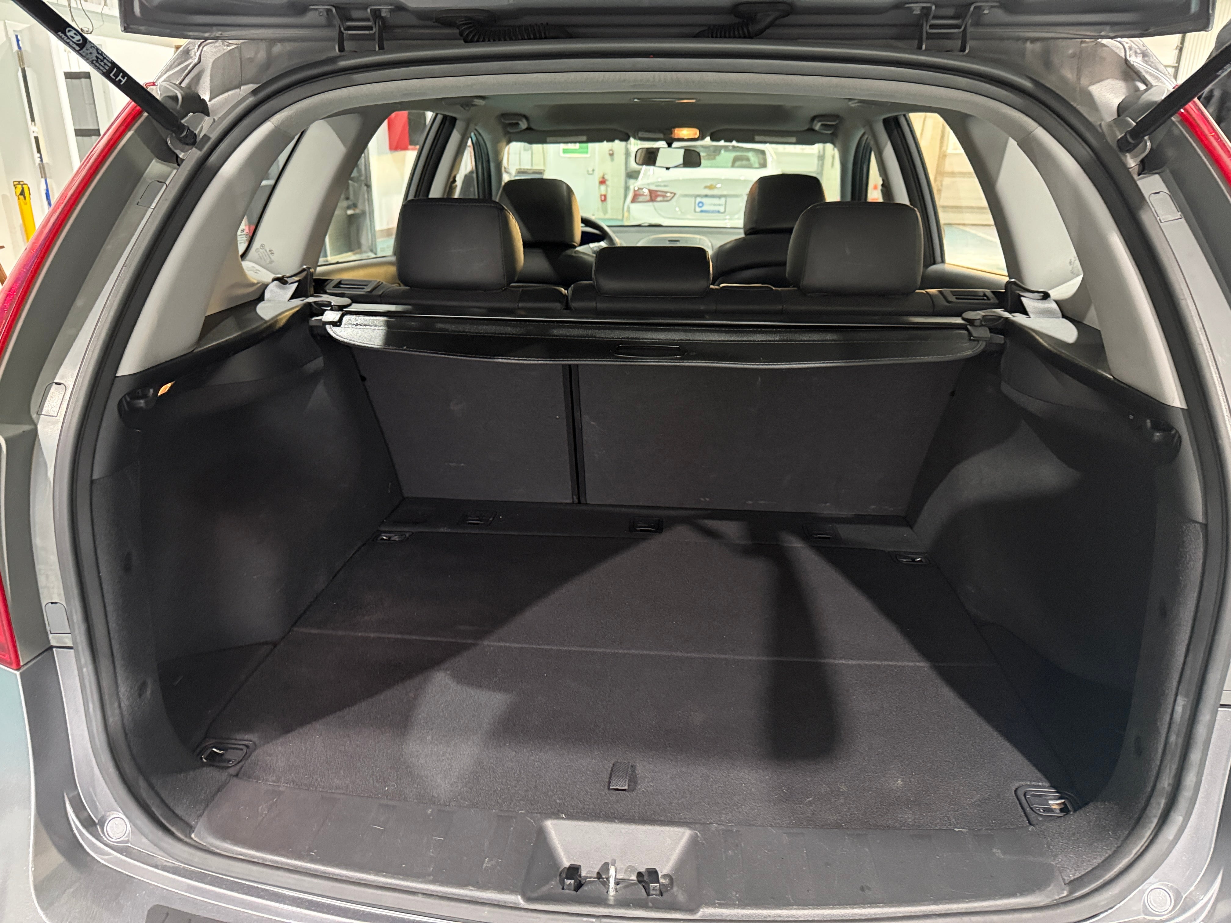 Used 2012 Hyundai Elantra Touring SE with VIN KMHDC8AE6CU139771 for sale in Oak Creek, WI