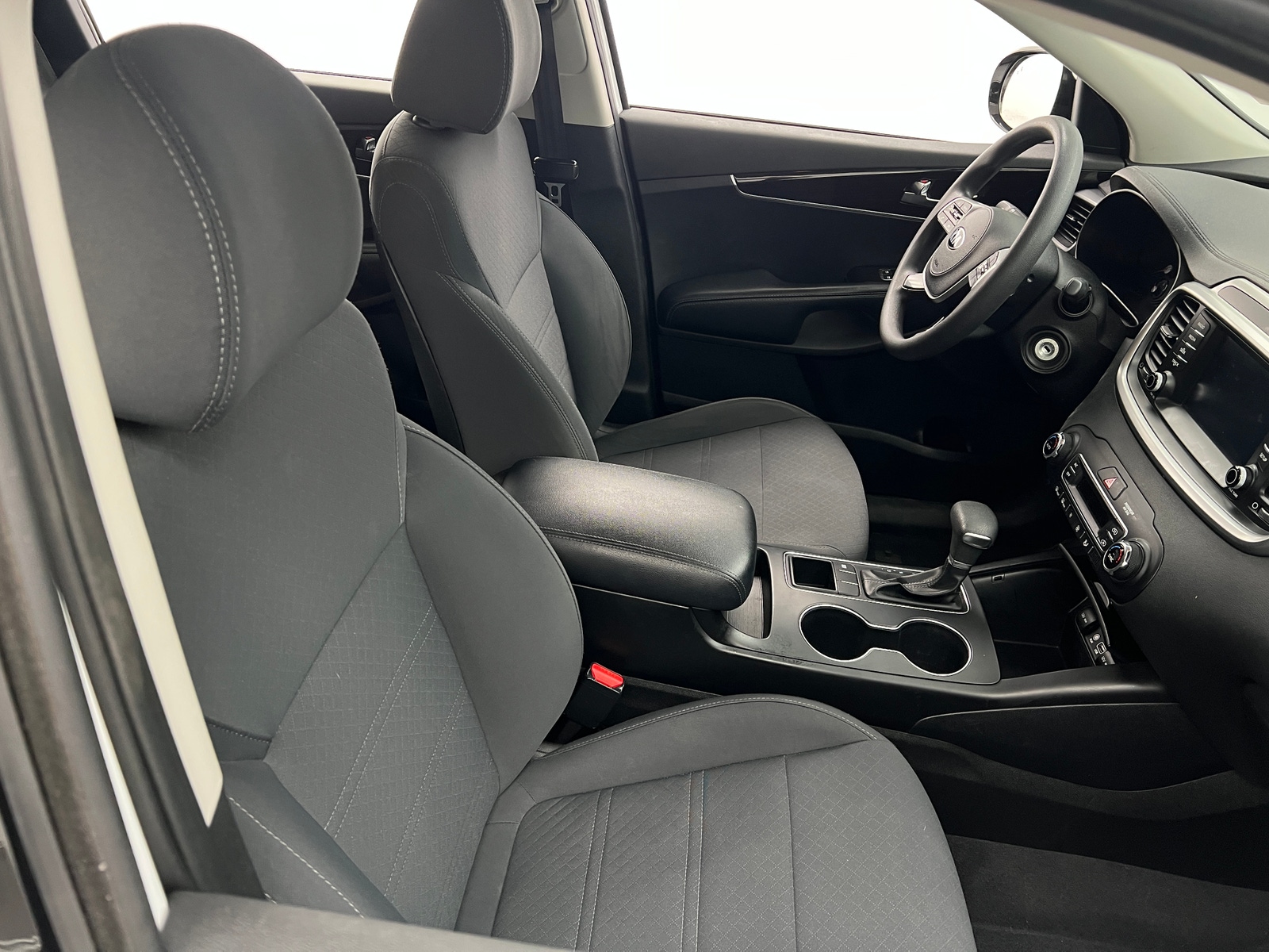 Thumbnail: 2019 Kia Sorento - 2