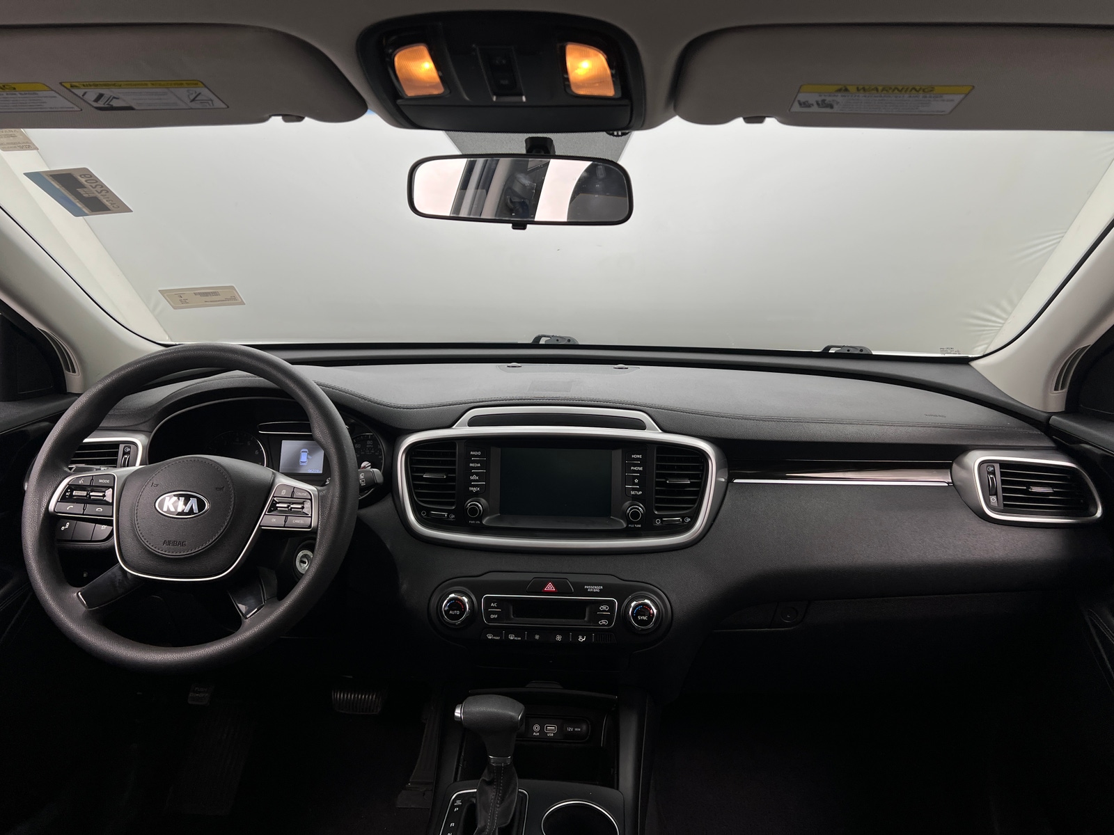 Thumbnail: 2019 Kia Sorento - 3