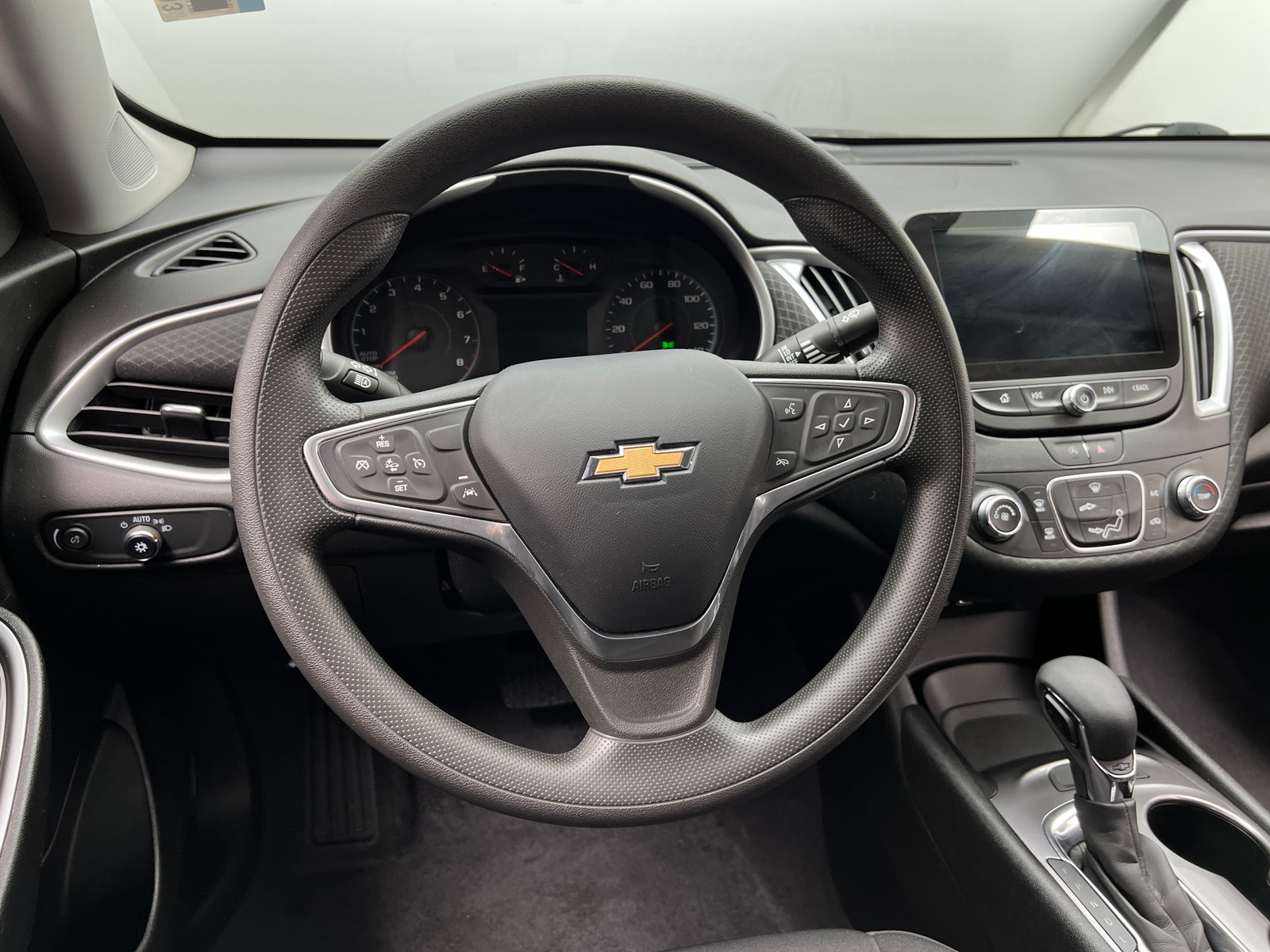 Thumbnail: 2023 Chevrolet Malibu - 5