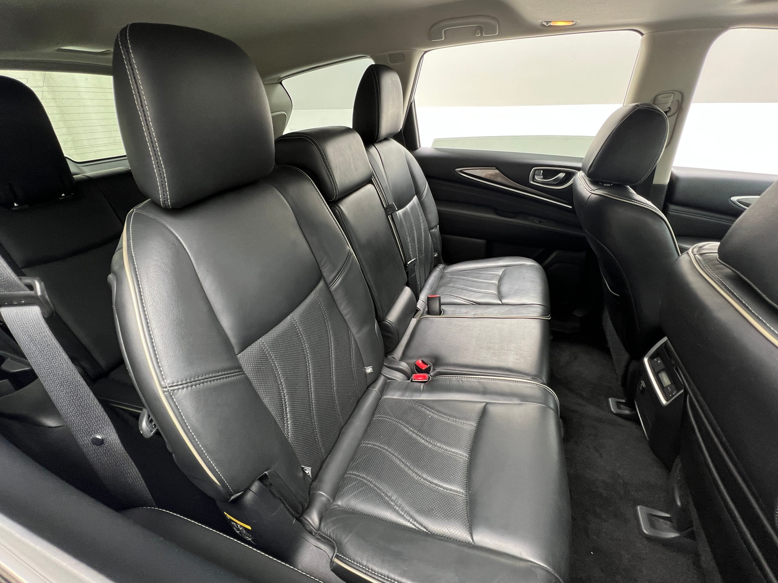 Thumbnail: 2017 INFINITI QX60 - 5