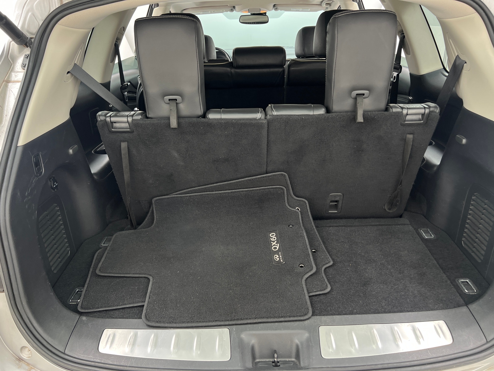 Thumbnail: 2017 INFINITI QX60 - 6