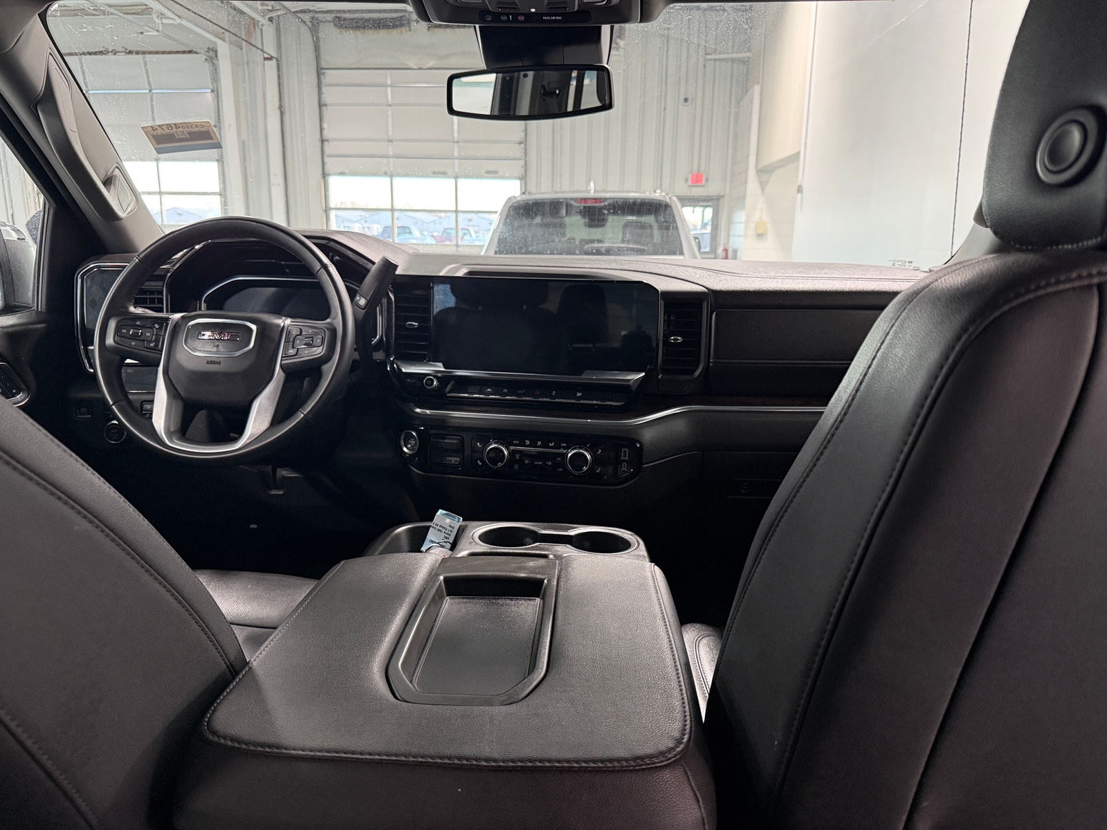 Thumbnail: 2025 GMC Sierra 1500 - 2