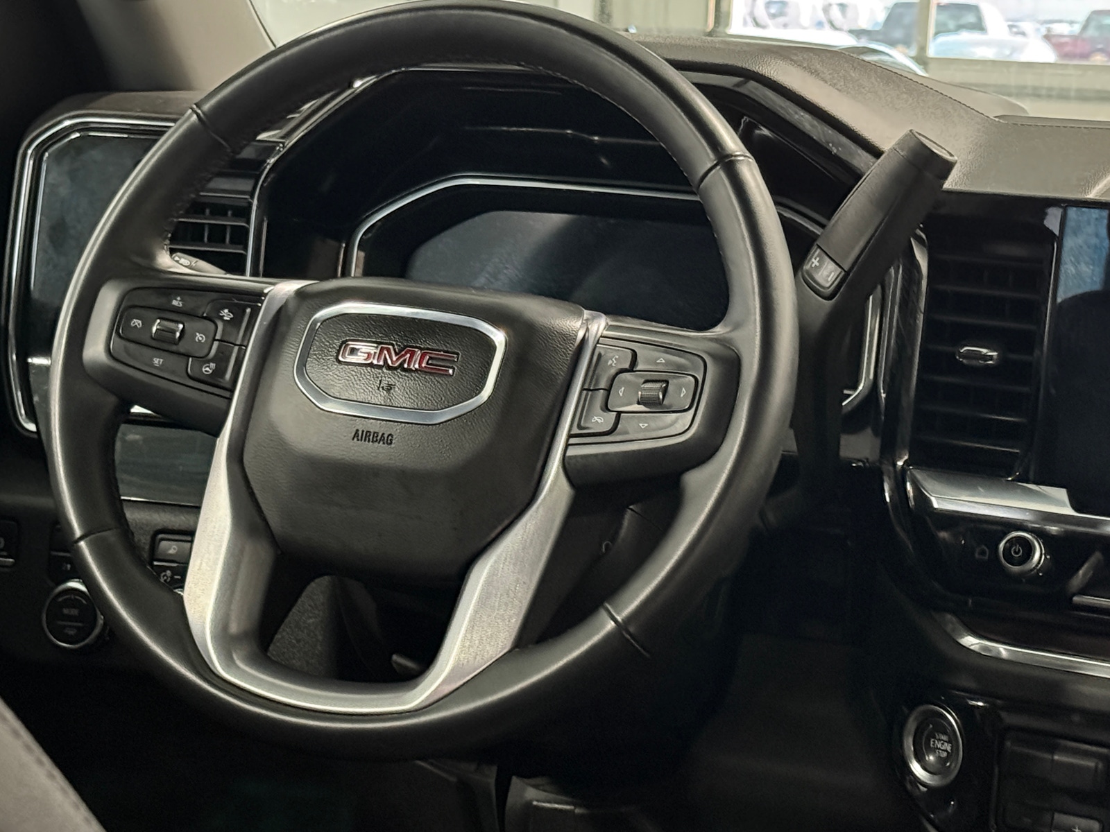 Thumbnail: 2025 GMC Sierra 1500 - 4