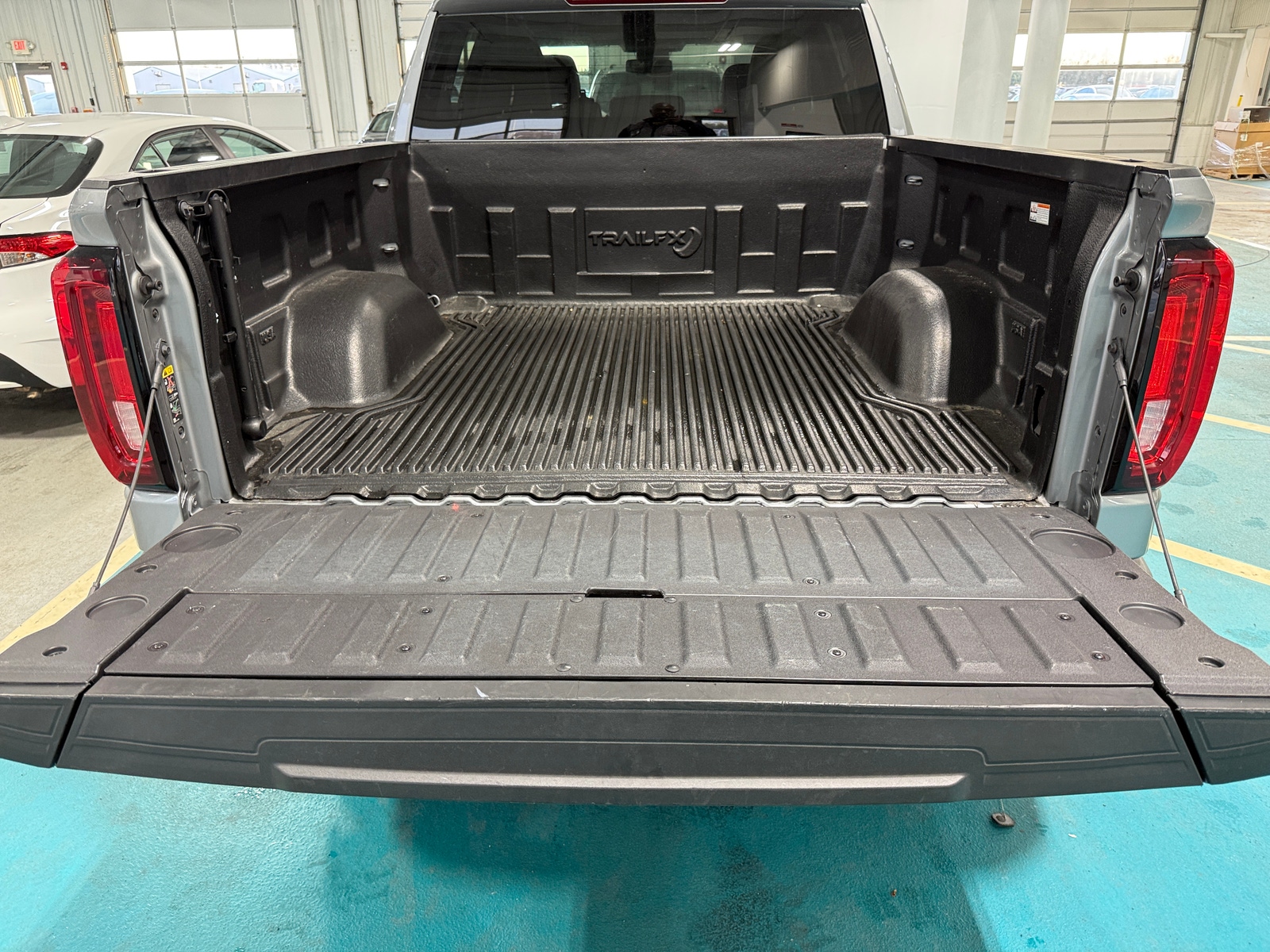 Thumbnail: 2025 GMC Sierra 1500 - 6