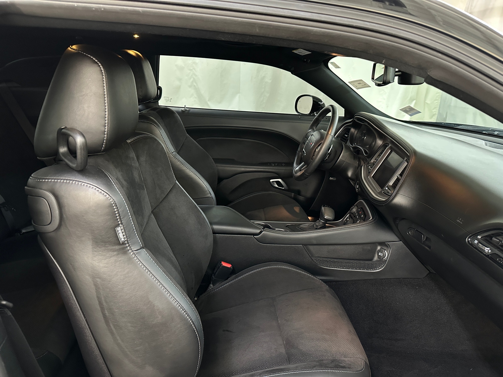 Thumbnail: 2022 Dodge Challenger - 2