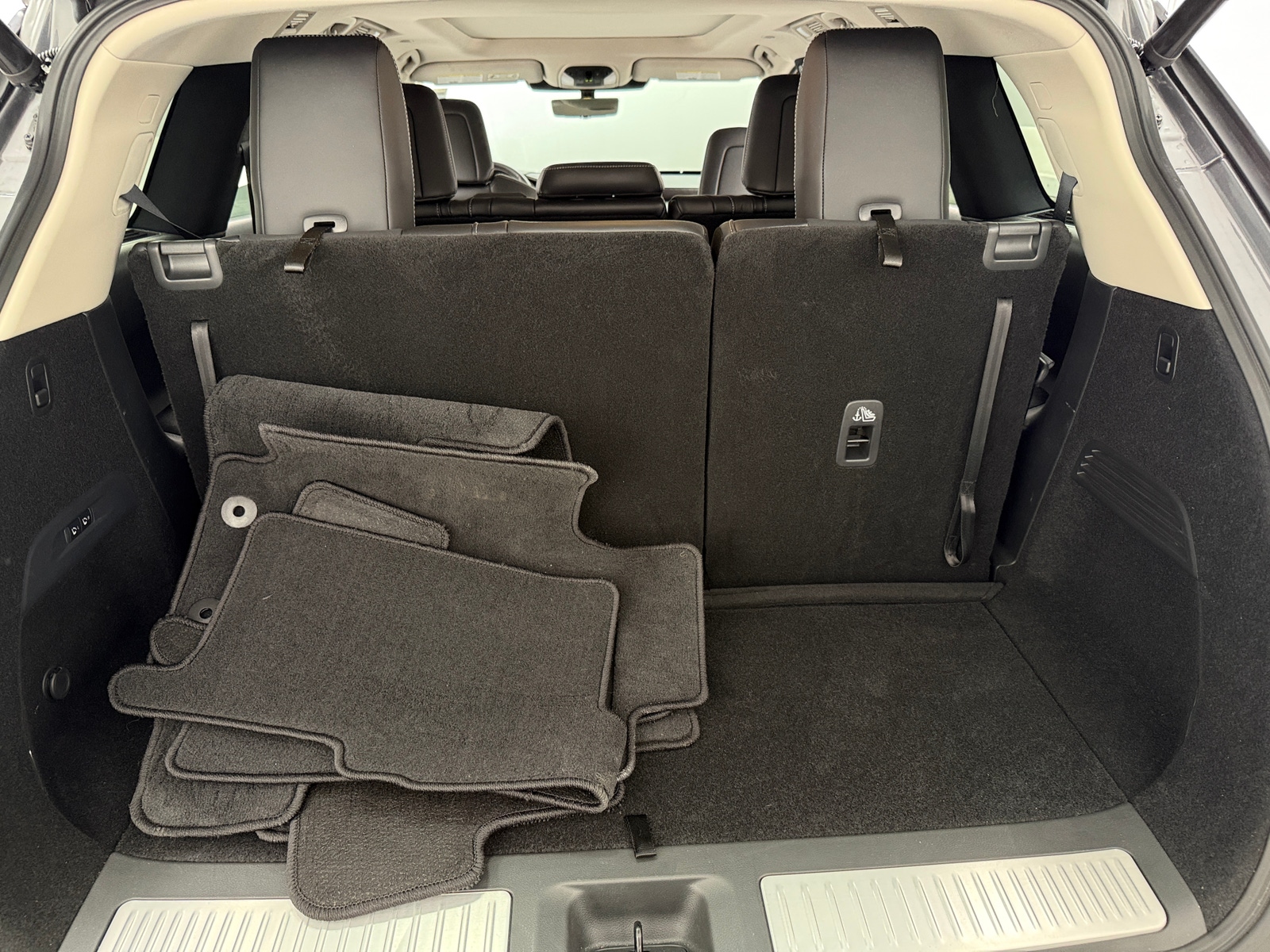 Thumbnail: 2025 INFINITI QX60 - 6