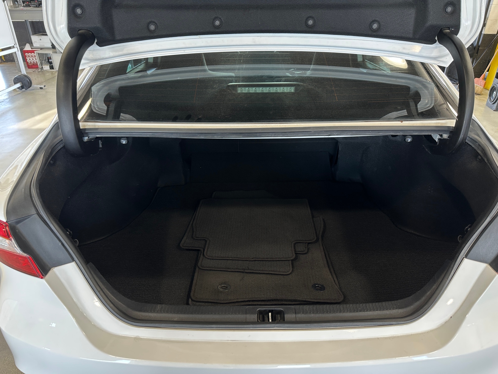 Thumbnail: 2020 Toyota Camry - 7