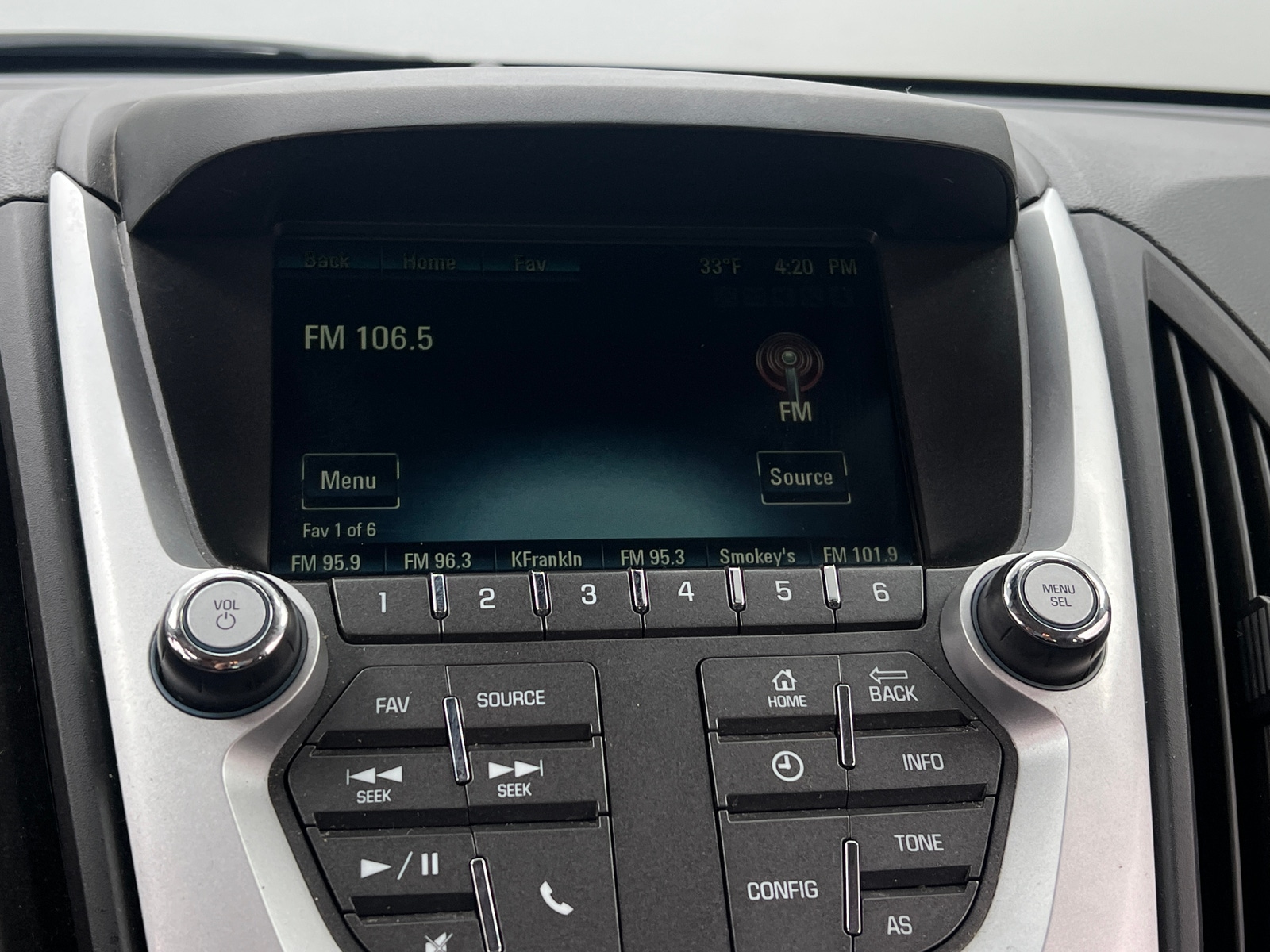 Thumbnail: 2017 Chevrolet Equinox - 4