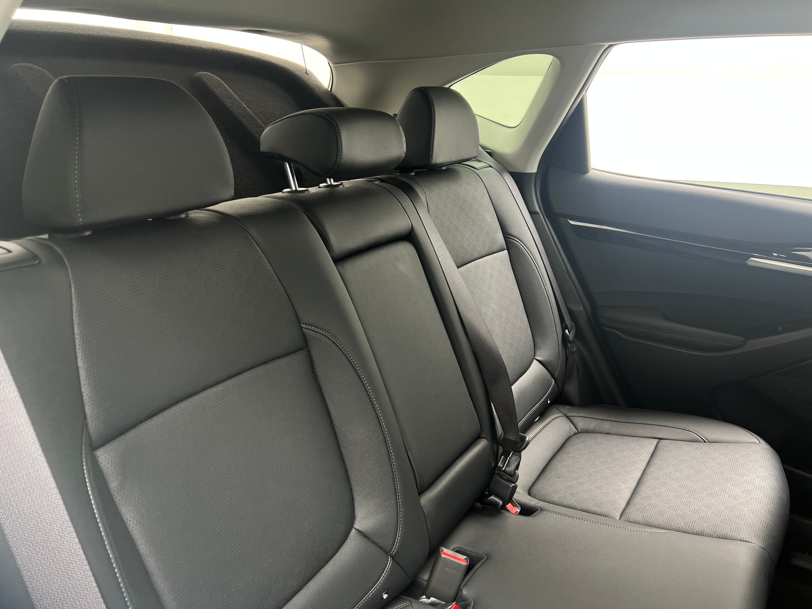 Thumbnail: 2023 Kia Seltos - 5