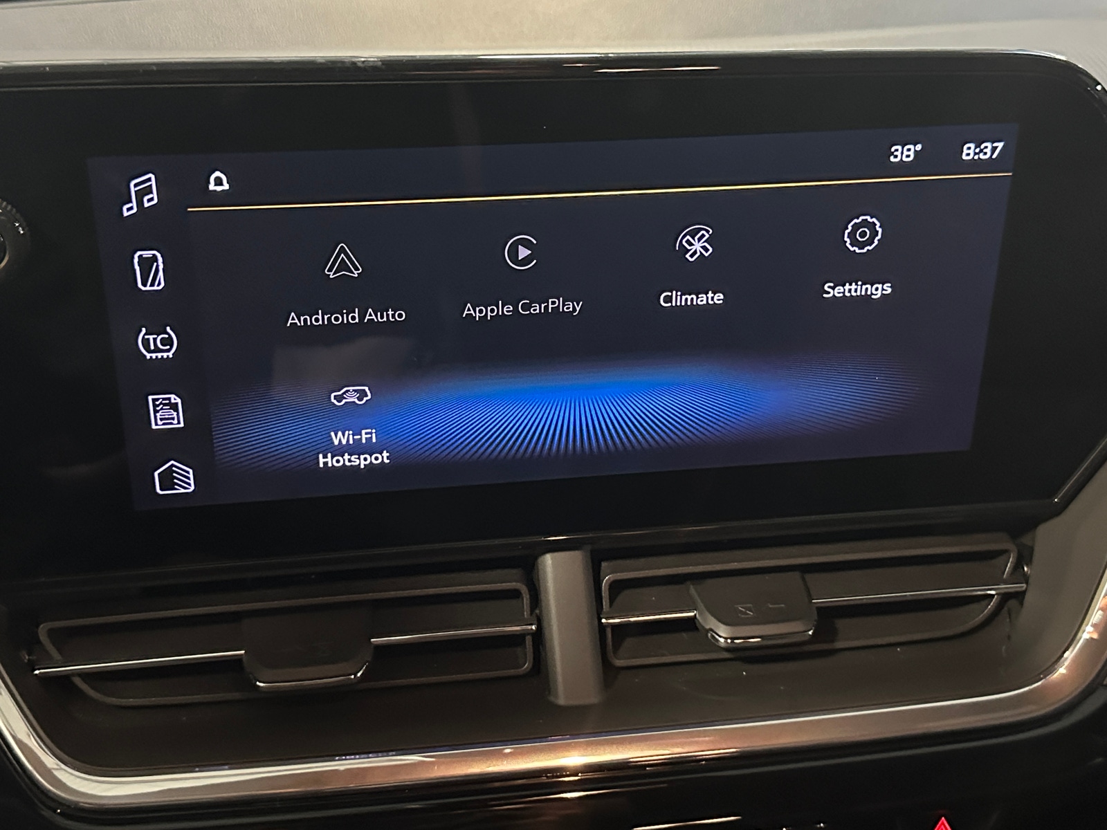 Thumbnail: 2025 Chevrolet Trax - 3