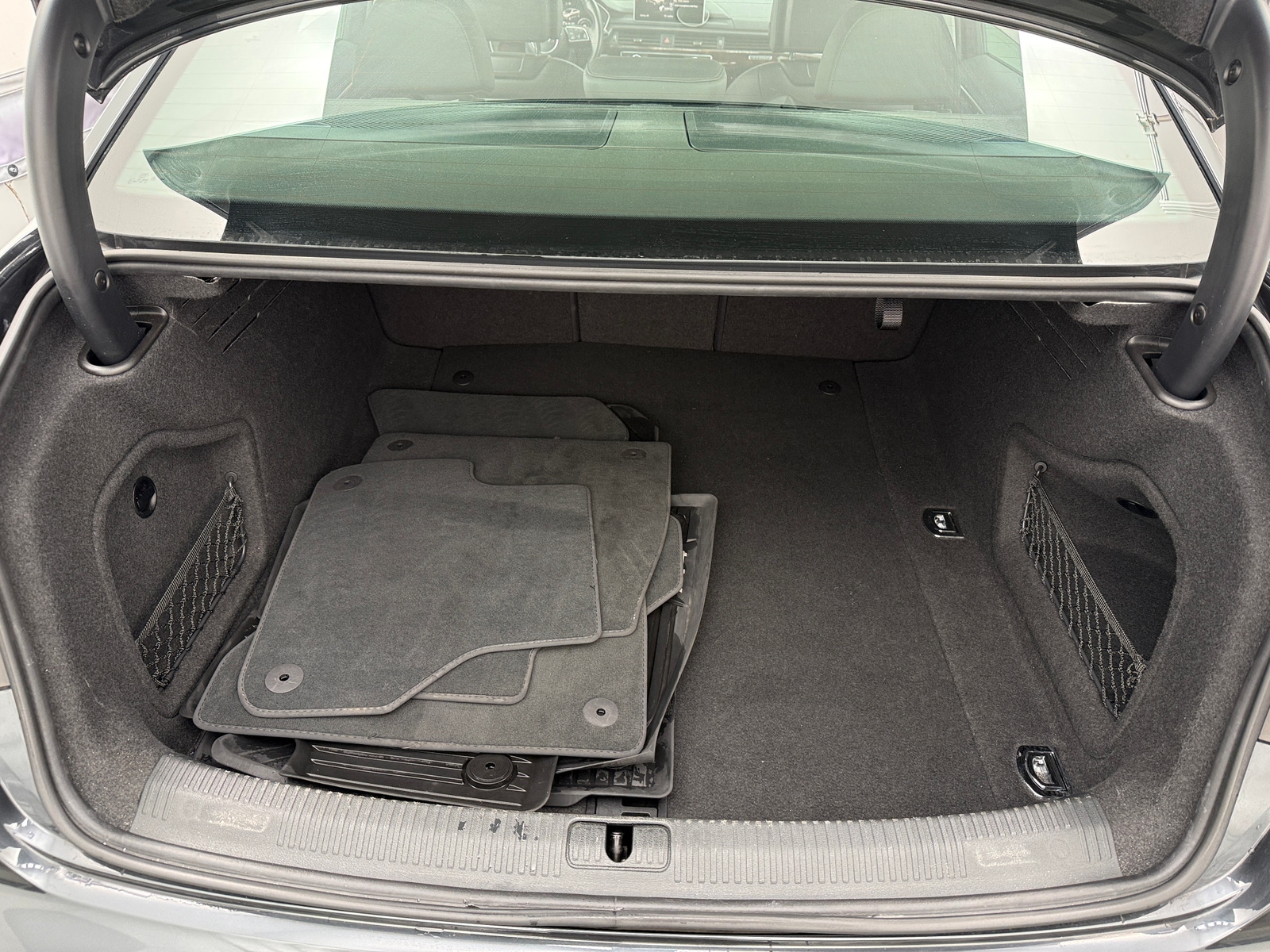 Thumbnail: 2017 Audi A4 - 6