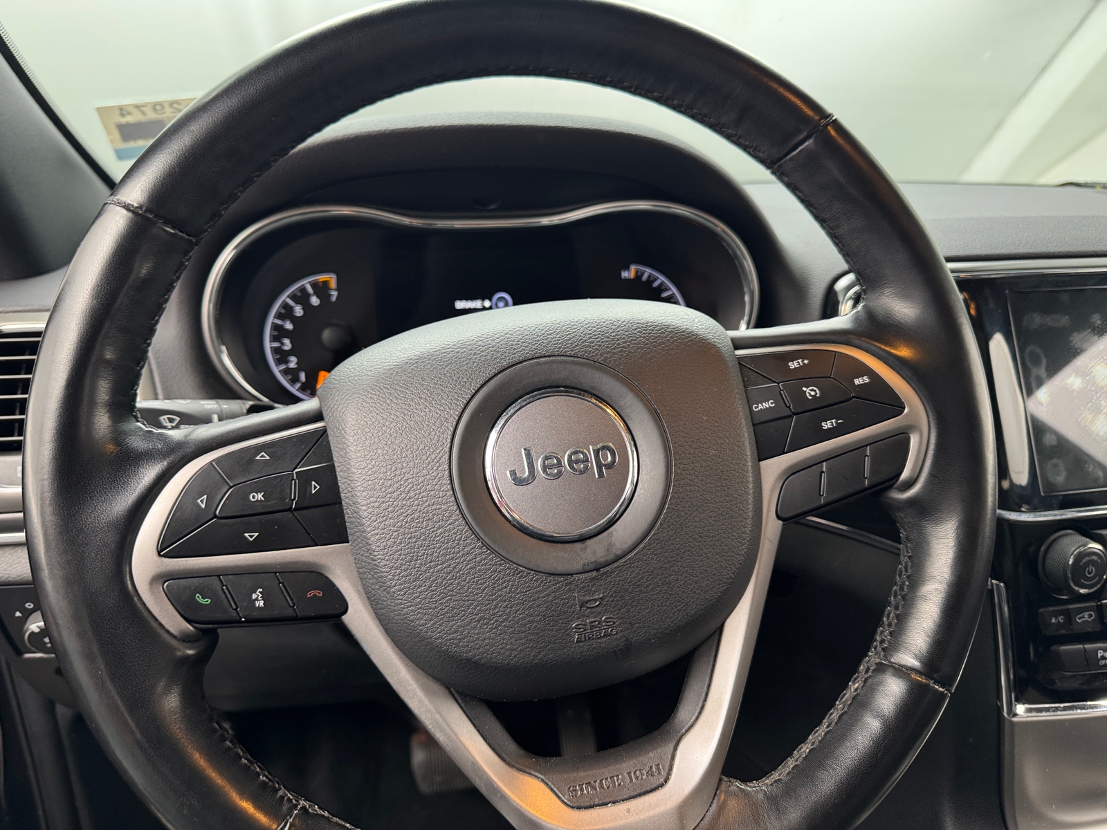 Thumbnail: 2021 Jeep Grand Cherokee - 4