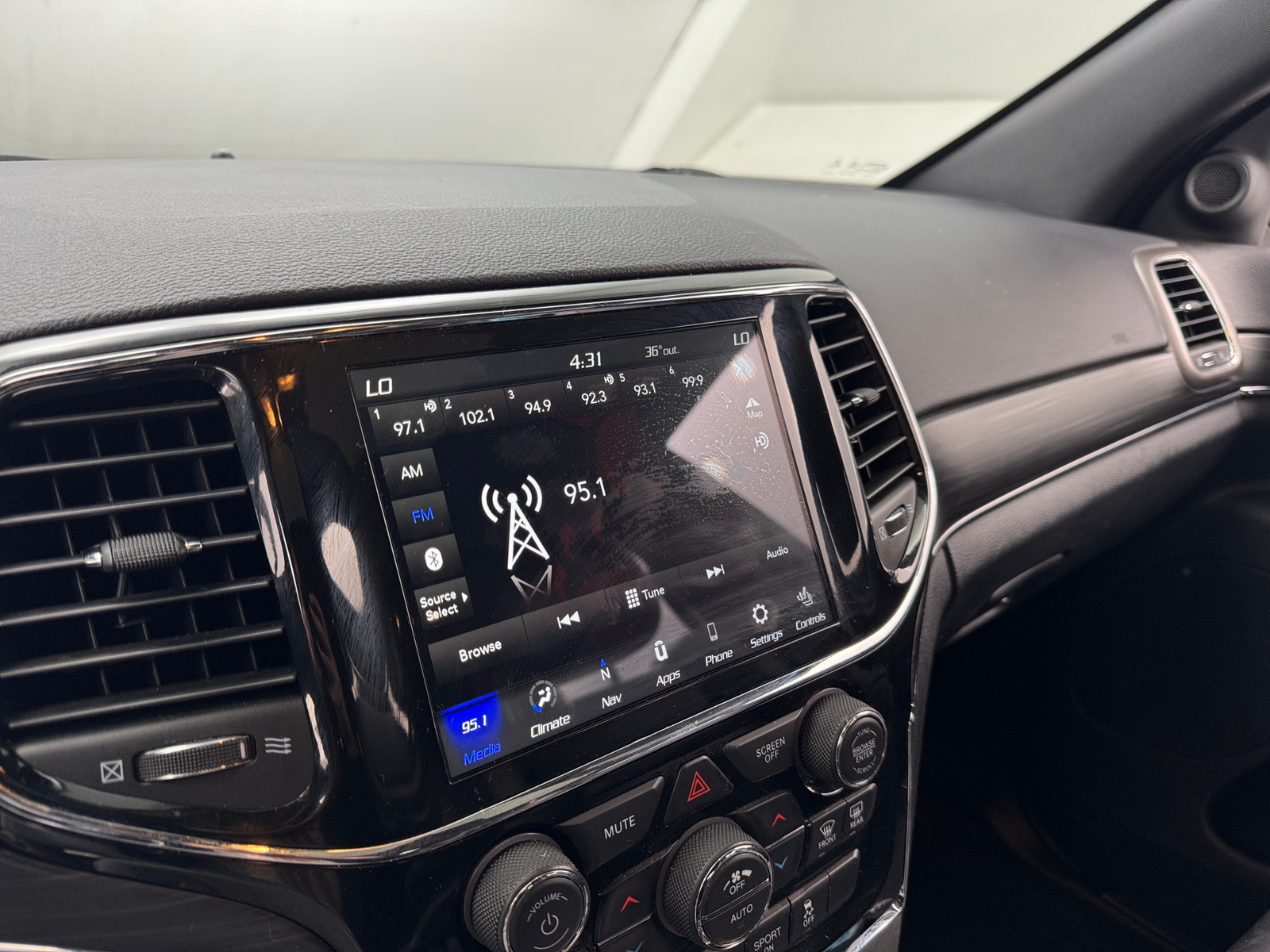 Thumbnail: 2021 Jeep Grand Cherokee - 3